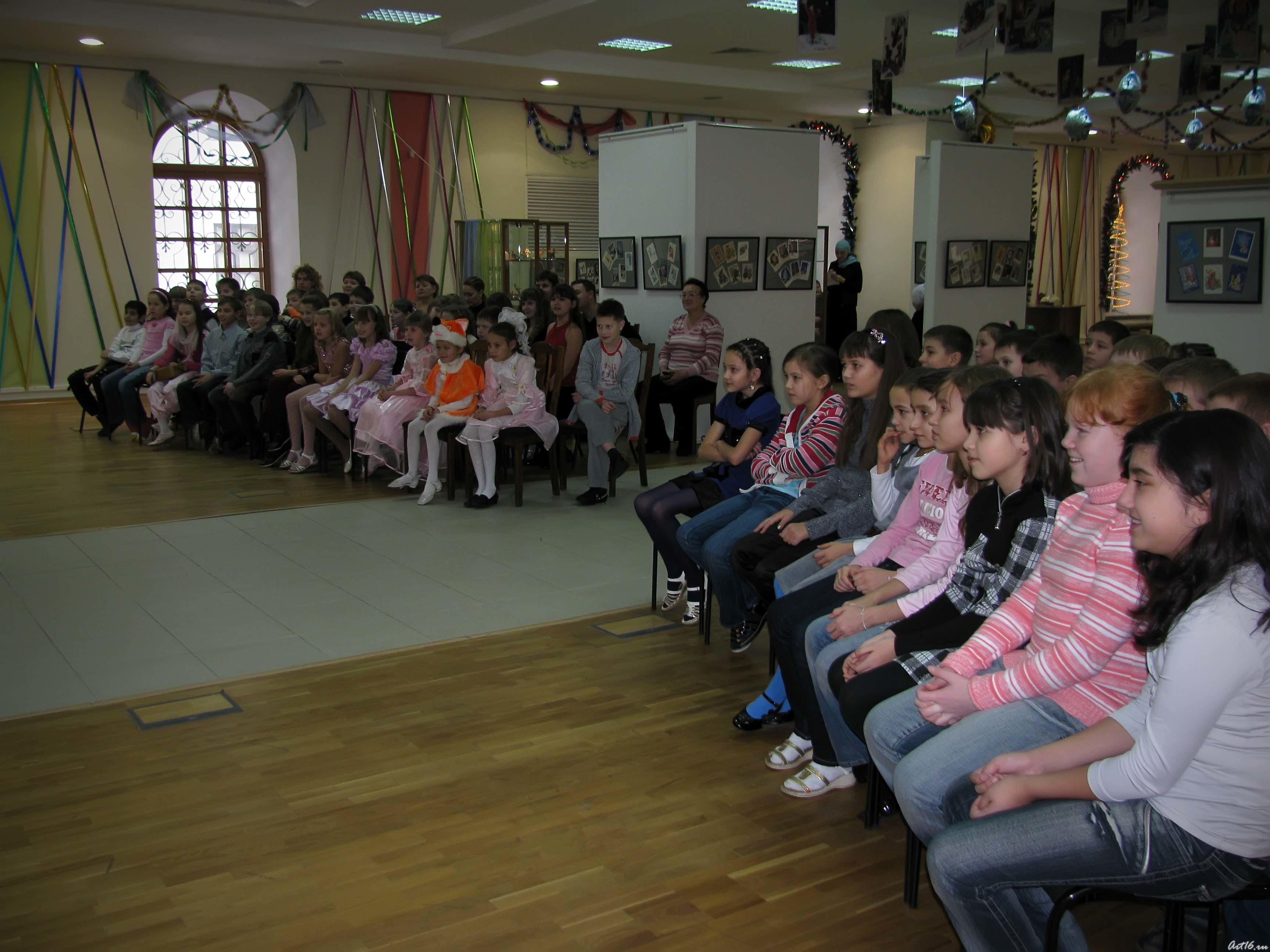 На театрализованном представлении в «Манеже»::Новогодняя Ёлка 2009-10. Выставочный зал «Манеж»