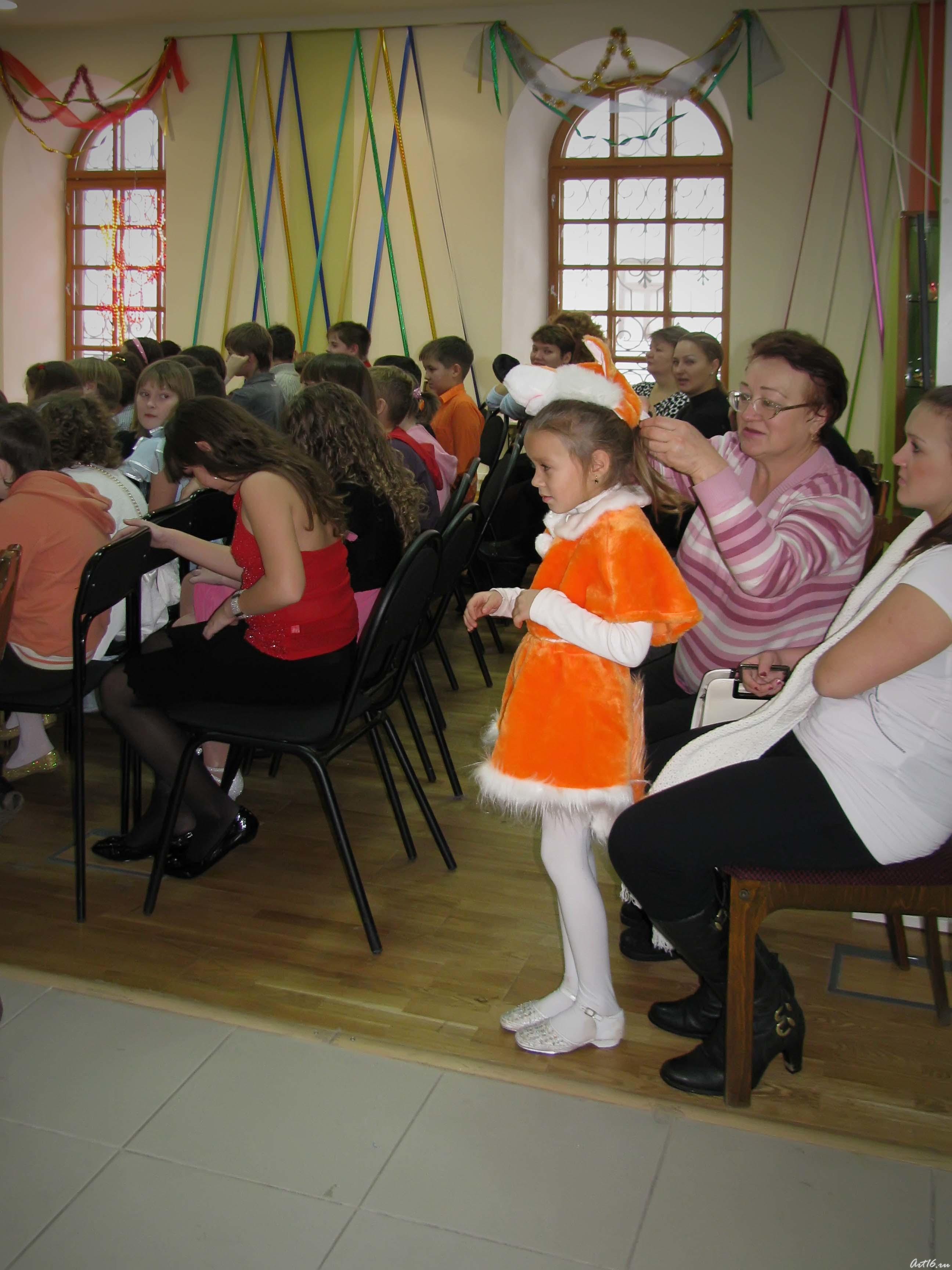 Лисичка-сестричка::Новогодняя Ёлка 2009-10. Выставочный зал «Манеж»