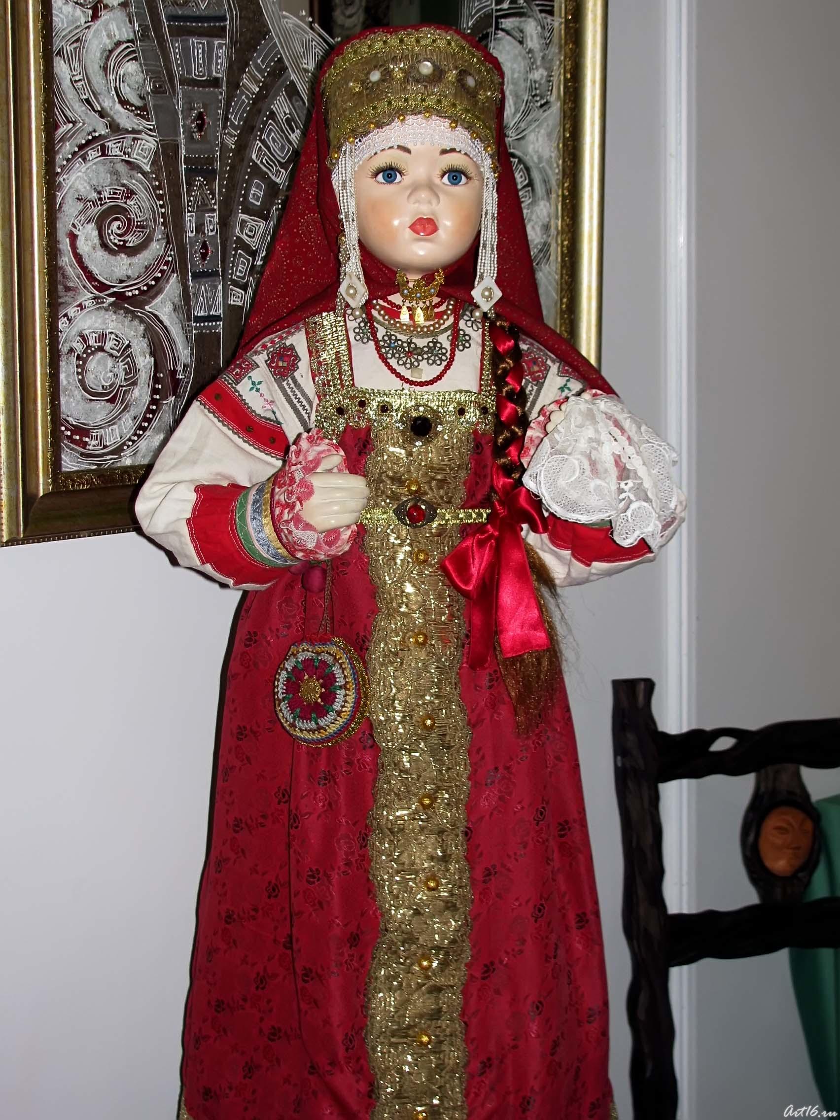 Кукла в русском костюме, г. Казань. 2010::Арт-галерея. Казань — 2010