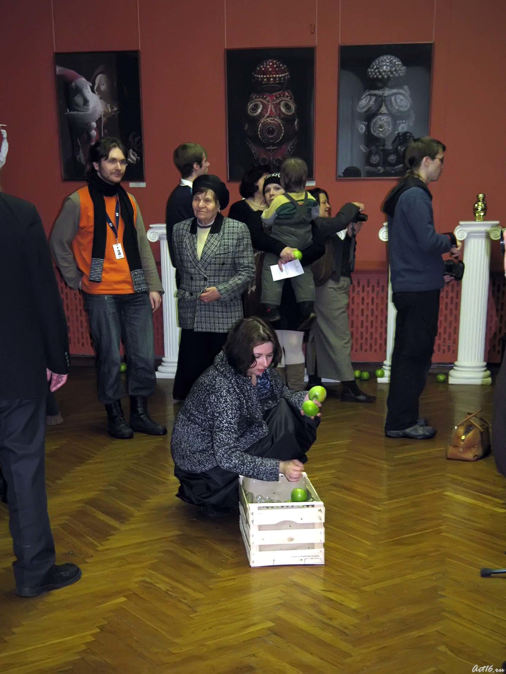 Открытие выставки ʺПричудливый мир куколʺ::«Причудливый мир кукол»