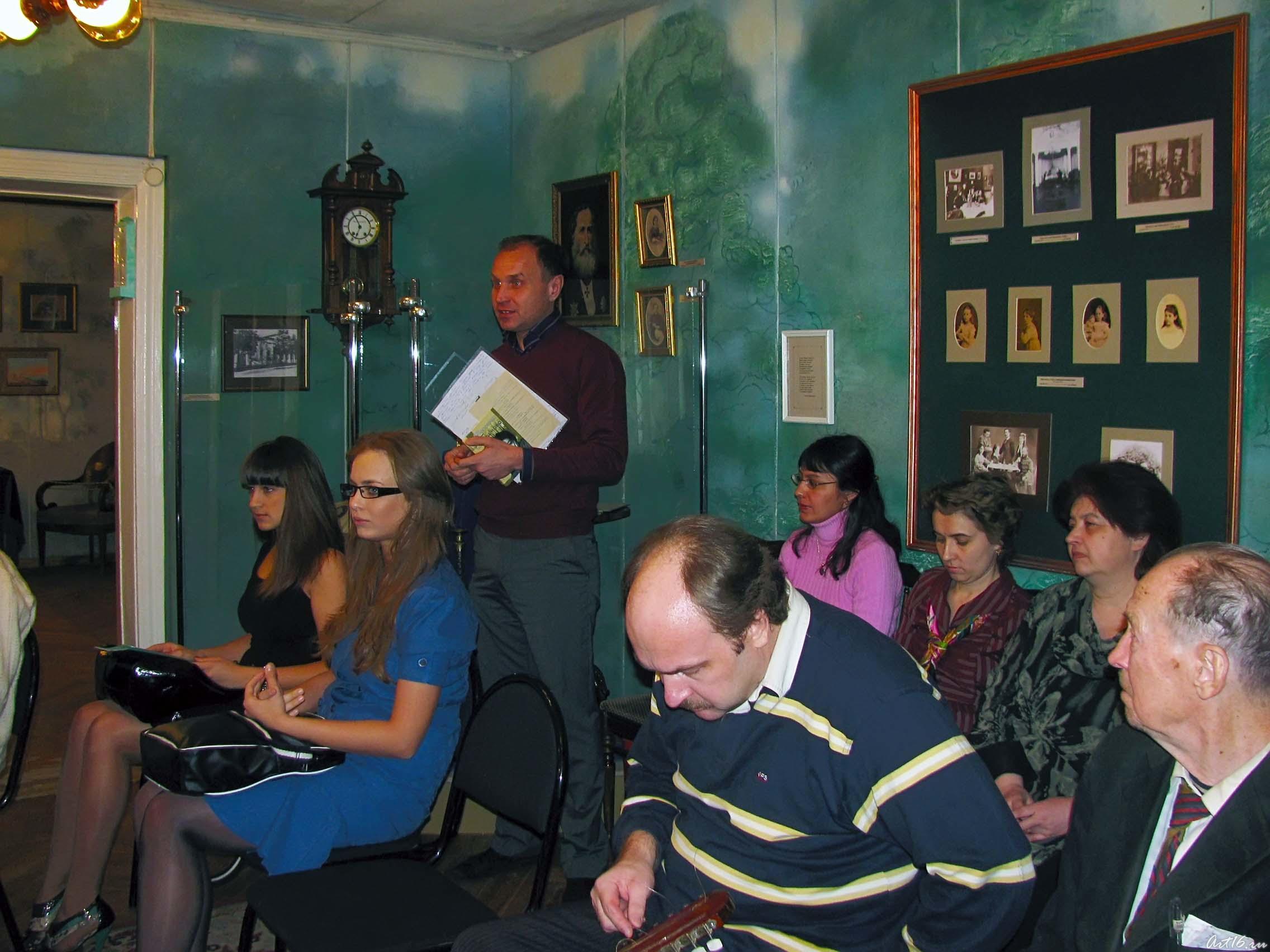 На литературно-музыкальном вечере, посвященном Веронике Тушновой::Вероника Тушнова