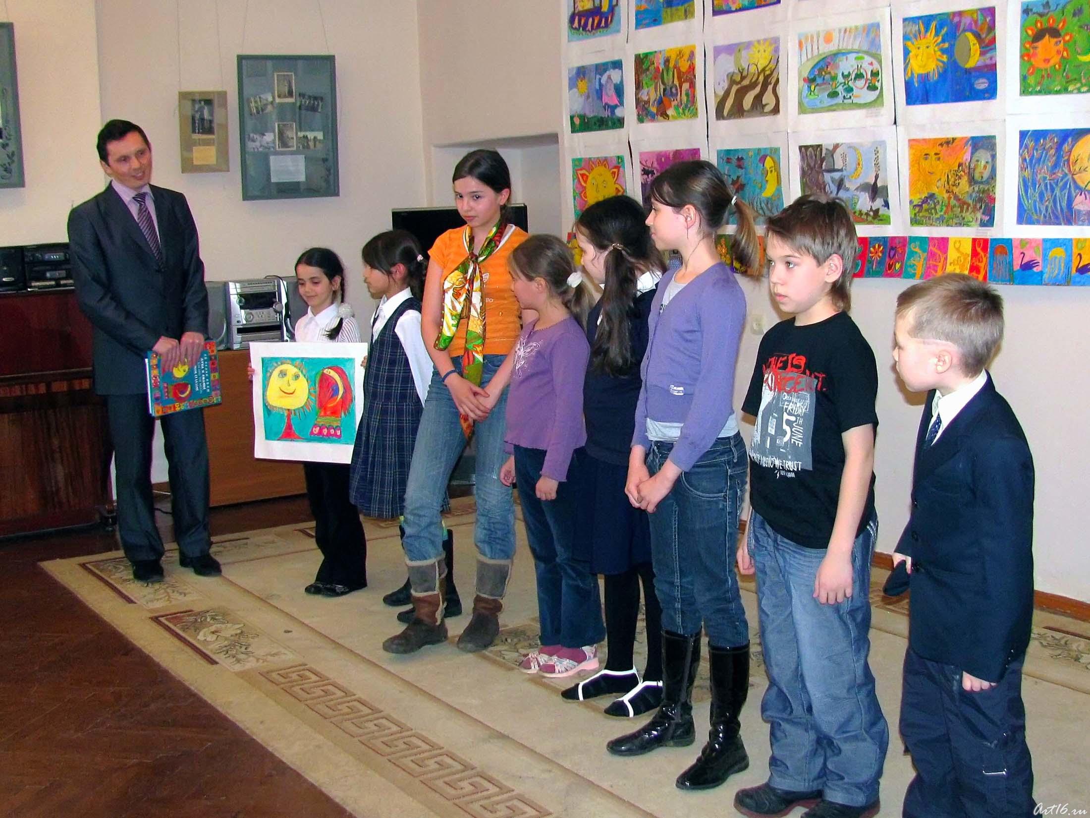 IMG_2795.jpg::"Цветная сказка" - в Литературном музее Г.Тукая (ф-л НМ РТ)