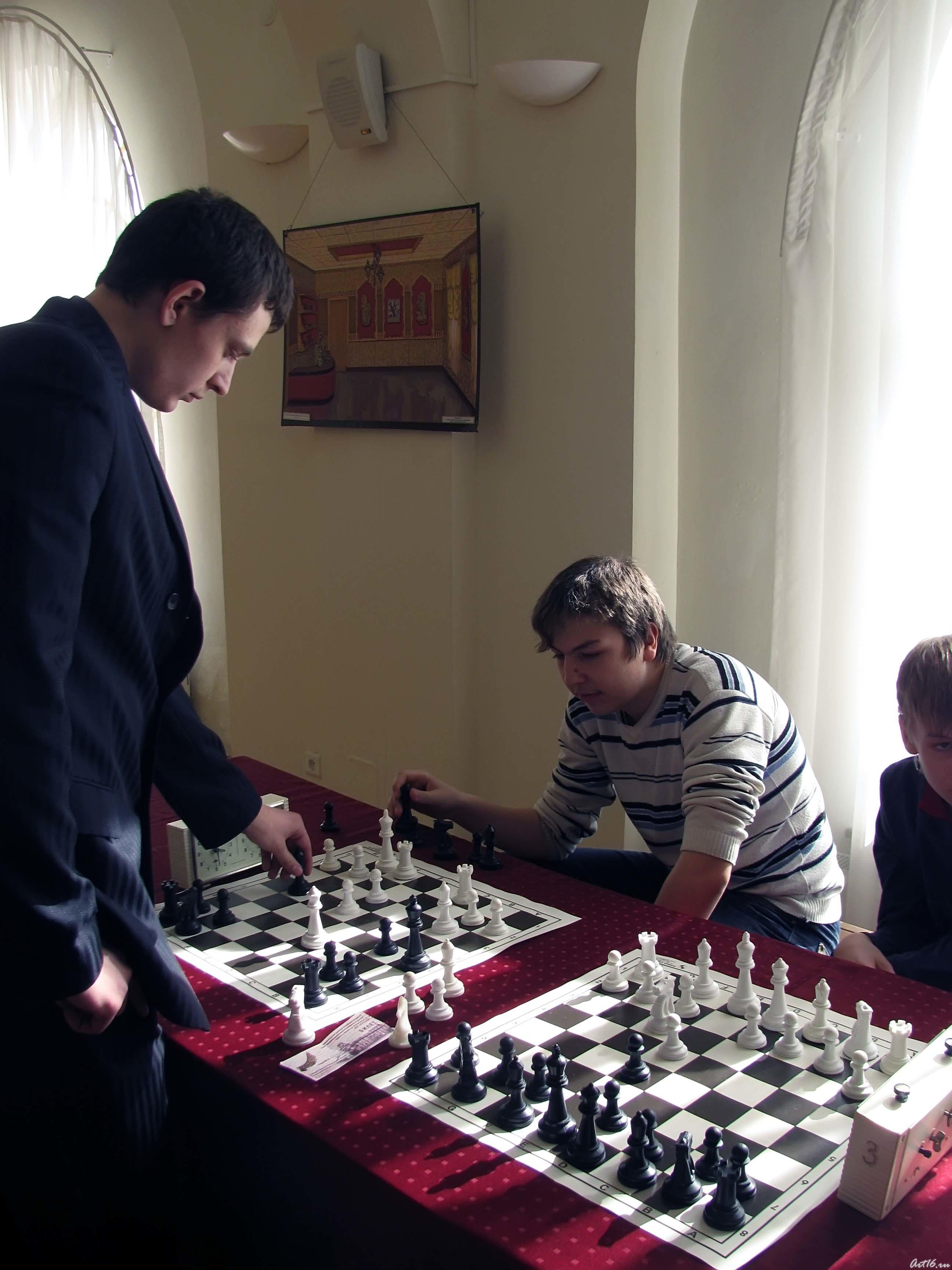 Шахматный турнир::День смеха в НМ РТ