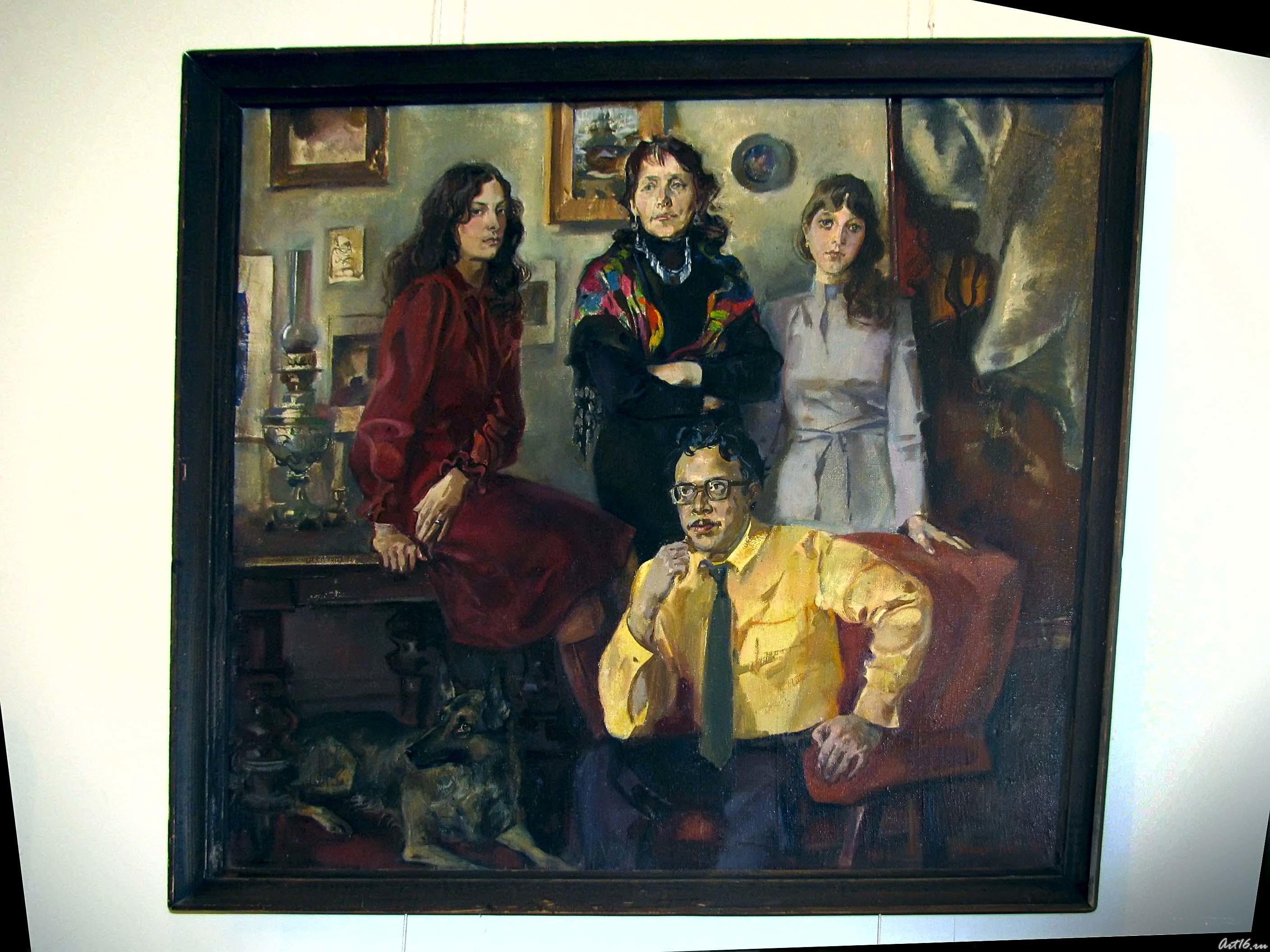 Семья писателя Диаса Валеева. 1984::Виктор Кронидович Федоров. 1940-2001