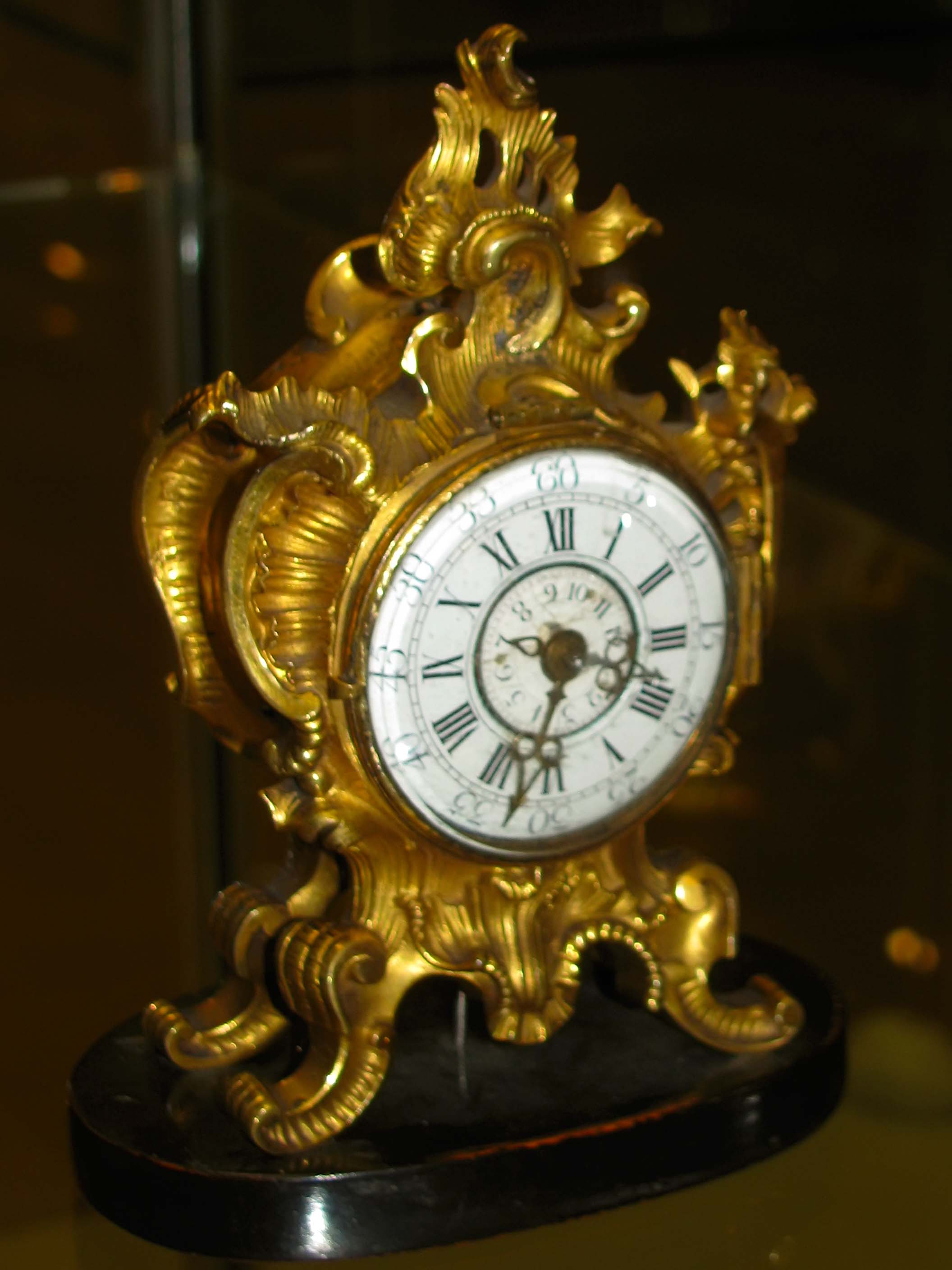 Часы настольные::Искусство Франции XVII –XVIII веков