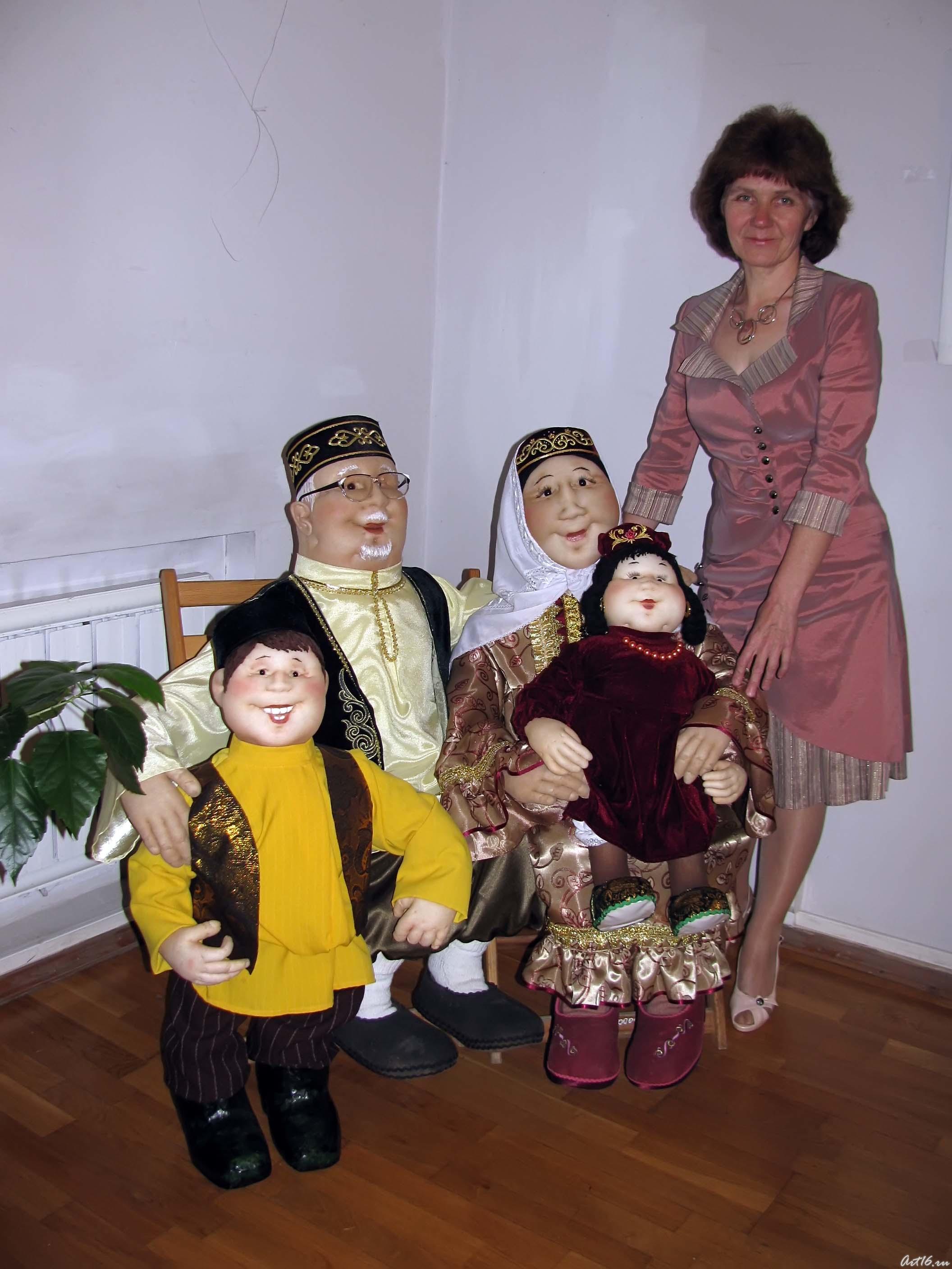 Татарская семья ( кукольная композиция)::Куклы