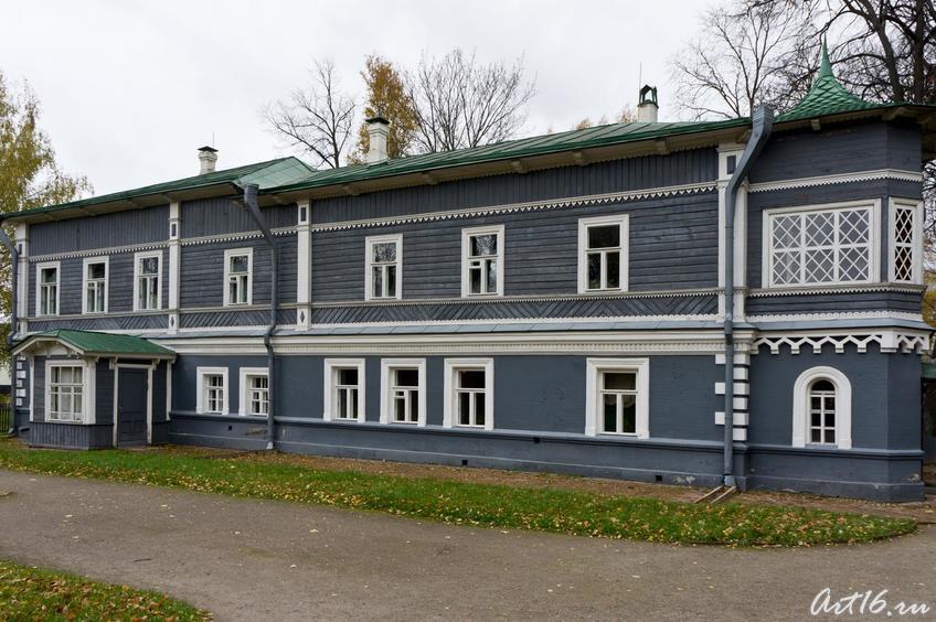 Дом, принадлежавший мировому судье Сахарову, арендованный в мае 1892г. П.И.Чайковский