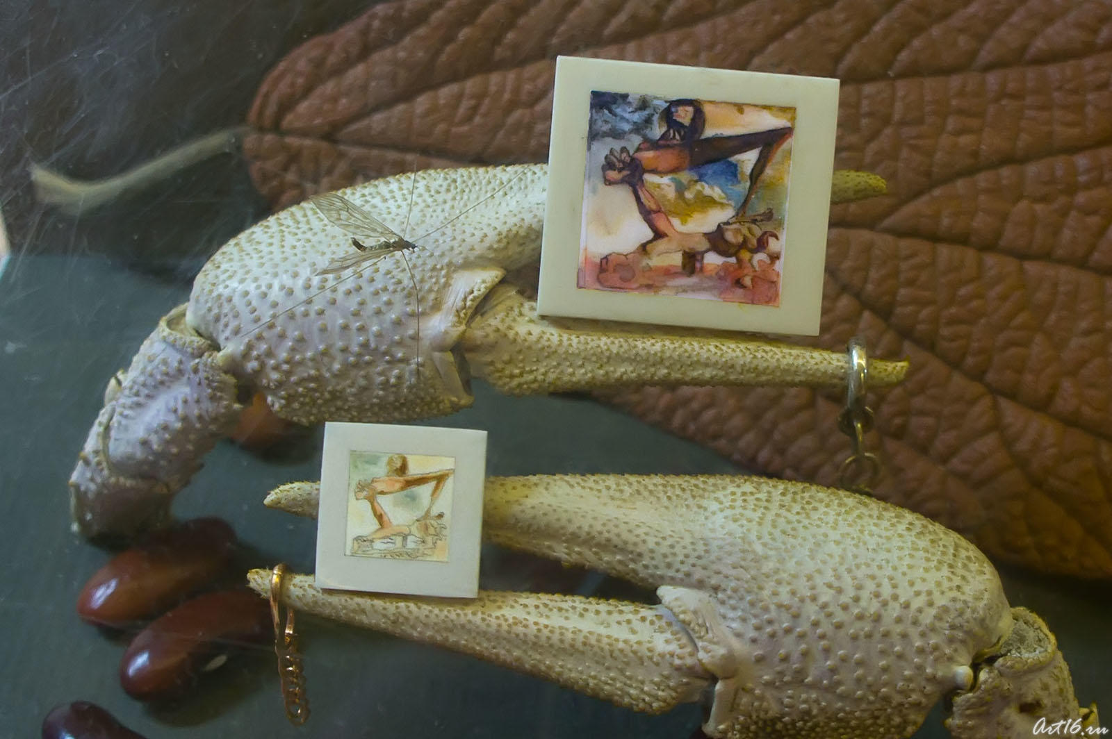 M.Mиниатюра с картины С.Дали. «Предчувствие гражданской войны»::Выставка микроминиатюр «Чудеса под микроскопом»