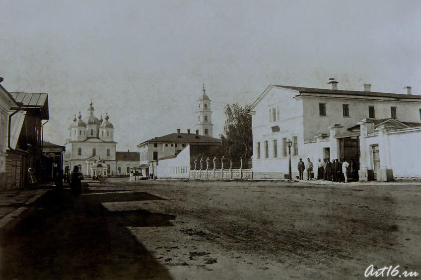 Вид на Спасский собор с ул. Спасской, Елабуга::Старинные виды Елабуги
