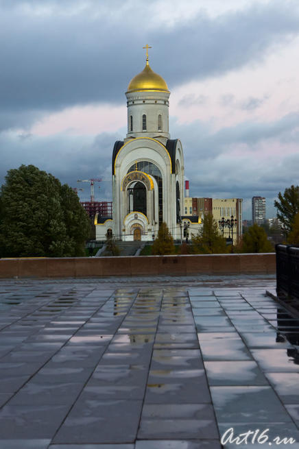 Храм Георгия Победоносца на Поклонной горе. Москва::Музей-мемориал ВОВ на поклонной горе, г.Москва, 2010г.