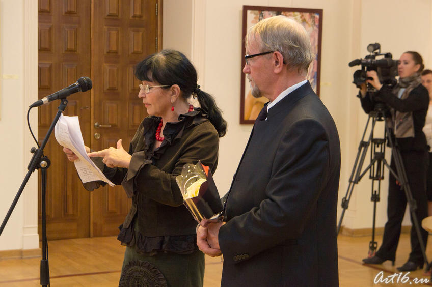 Розалина Шагеева, Владимир Акимов::Золотой век в душе. Владимир Яковлевич Акимов