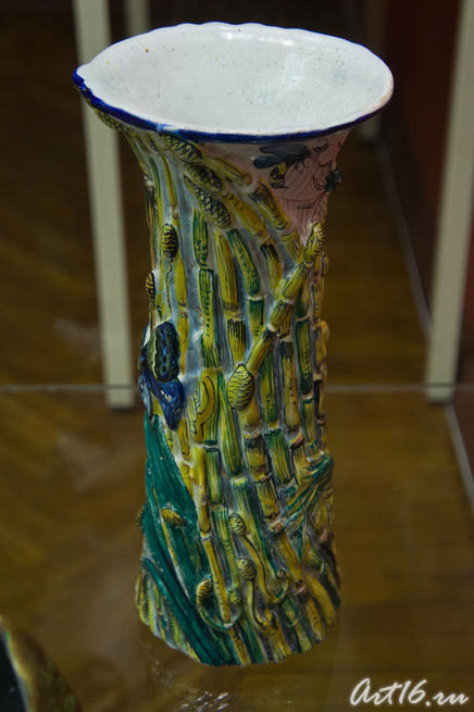 Ваза «бамбук», 1871. Эмиль Галле (1846-1904) Нанси::Фаянс Галле и школа Нанси
