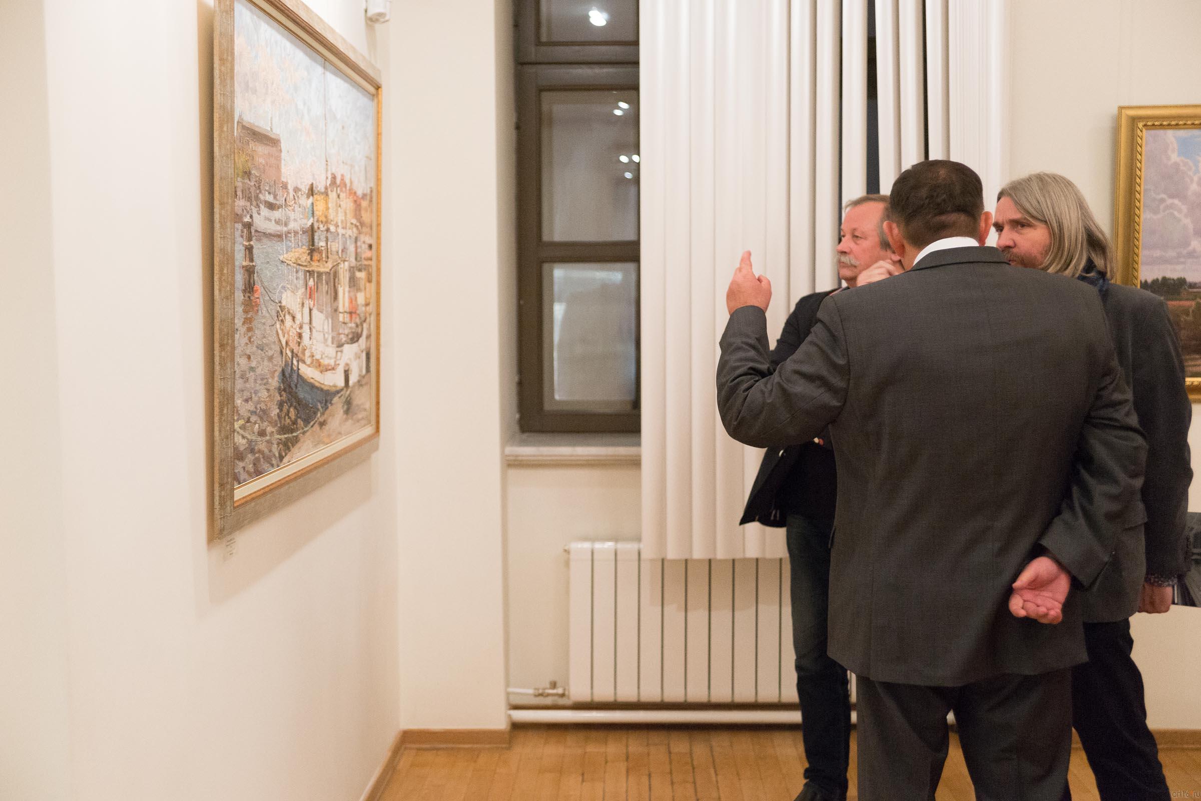 ::Красные ворота