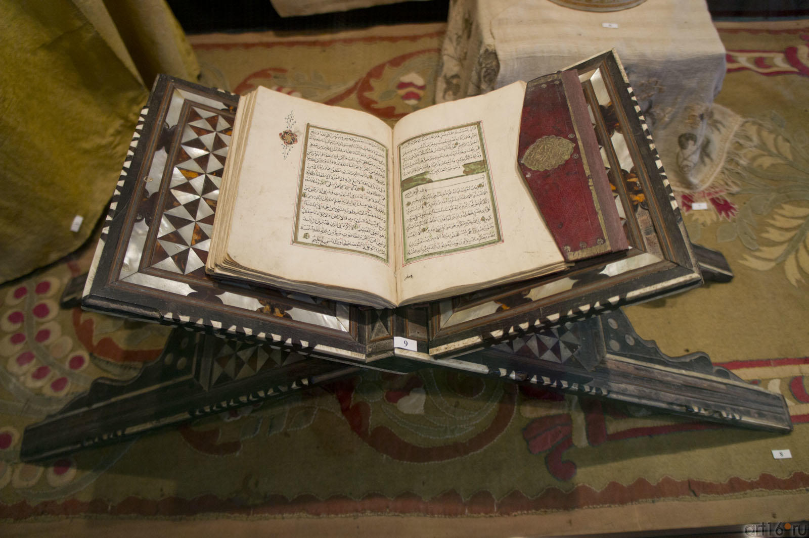Подставка для Корана. Крым XVIII; Коран. Крым. XVIII::Бахчисарай