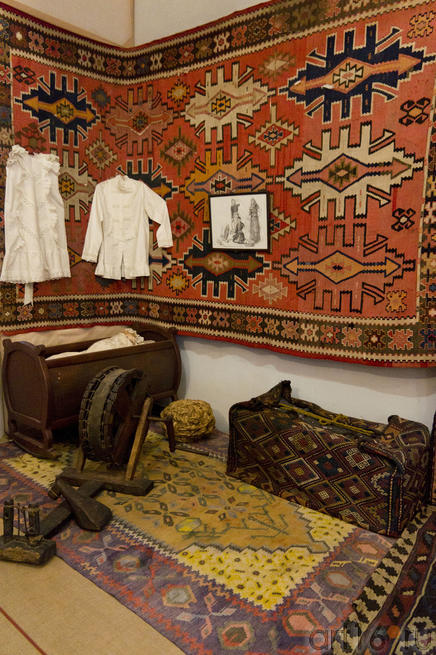 Фрагмент интерьера Армянского жилища::Этнографический музей