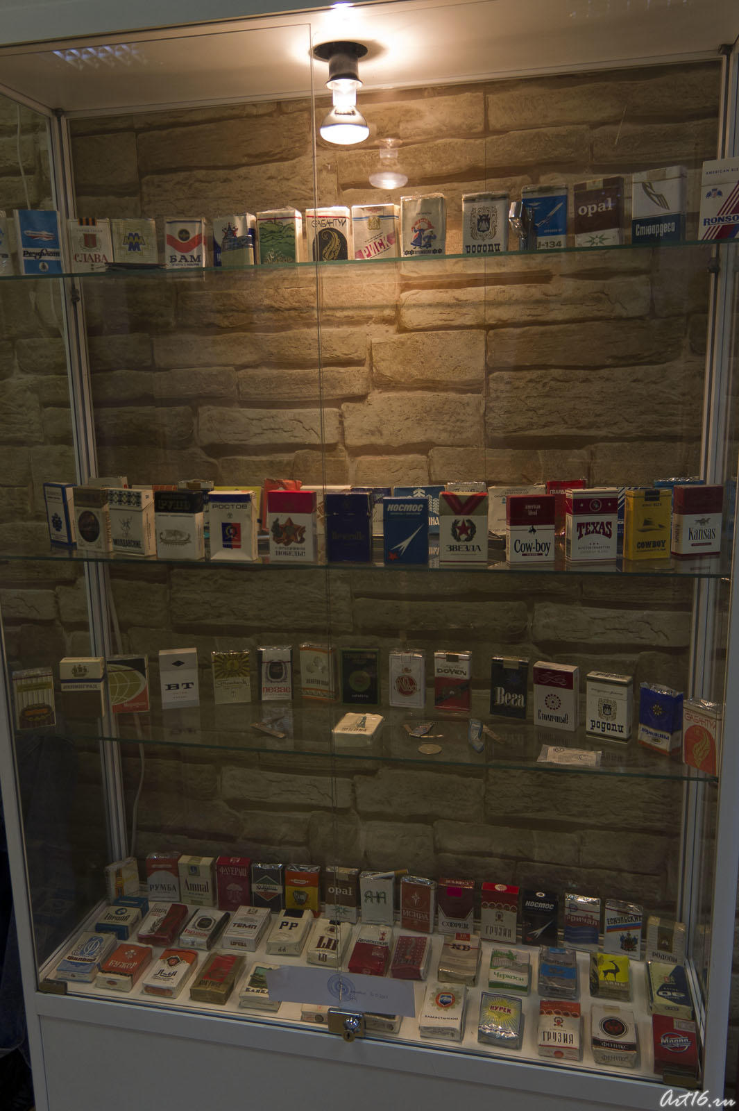 Табачная витрина. Пачки сигарет 1970-80 х гг.::Джинсы, как культ