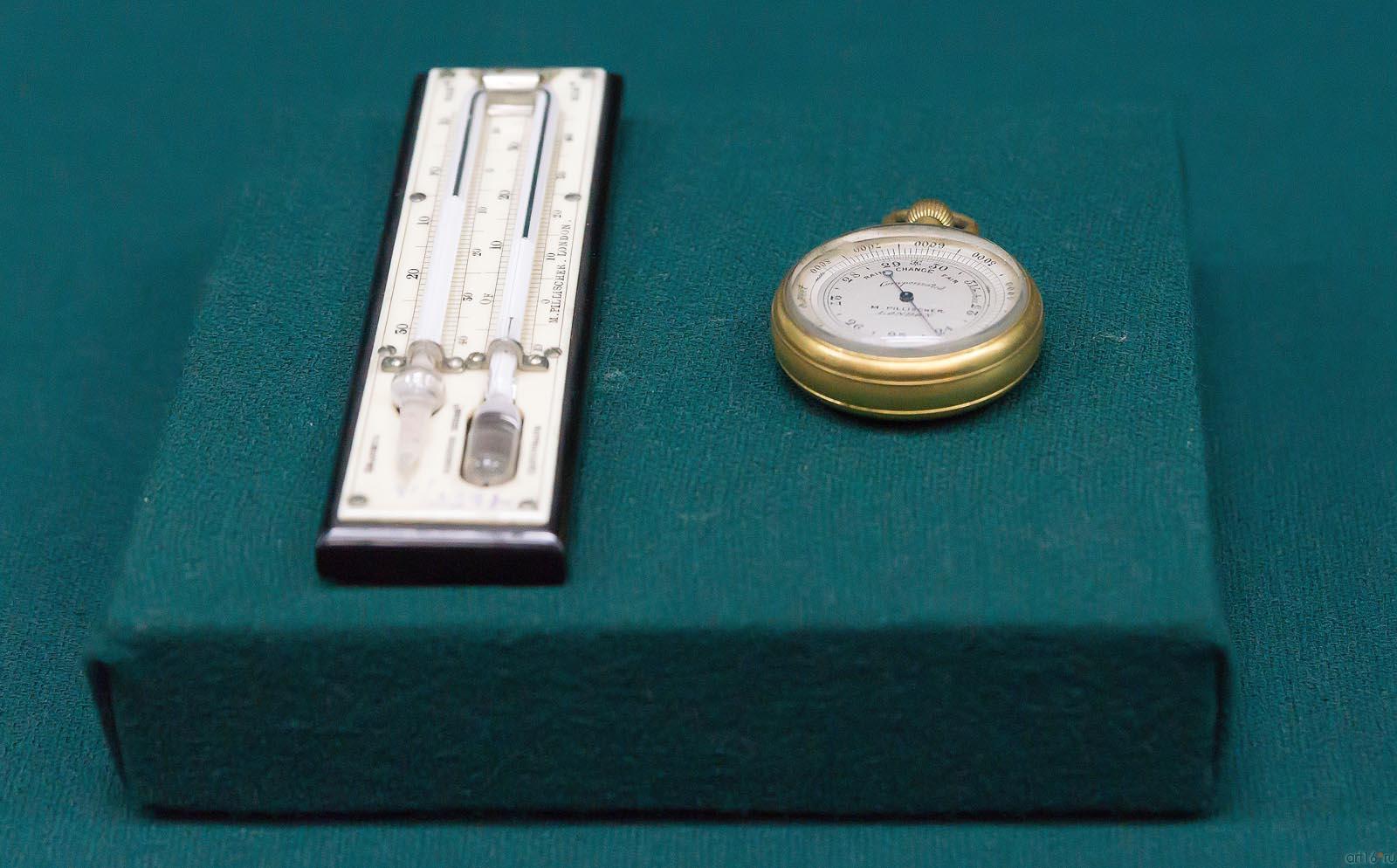 Психрометр ртутный. Конструктор: Август Е.Ф. / Барометр анероид, карманный::Выставка «АЙВАЗОВСКИЙ И ФЛОТ»