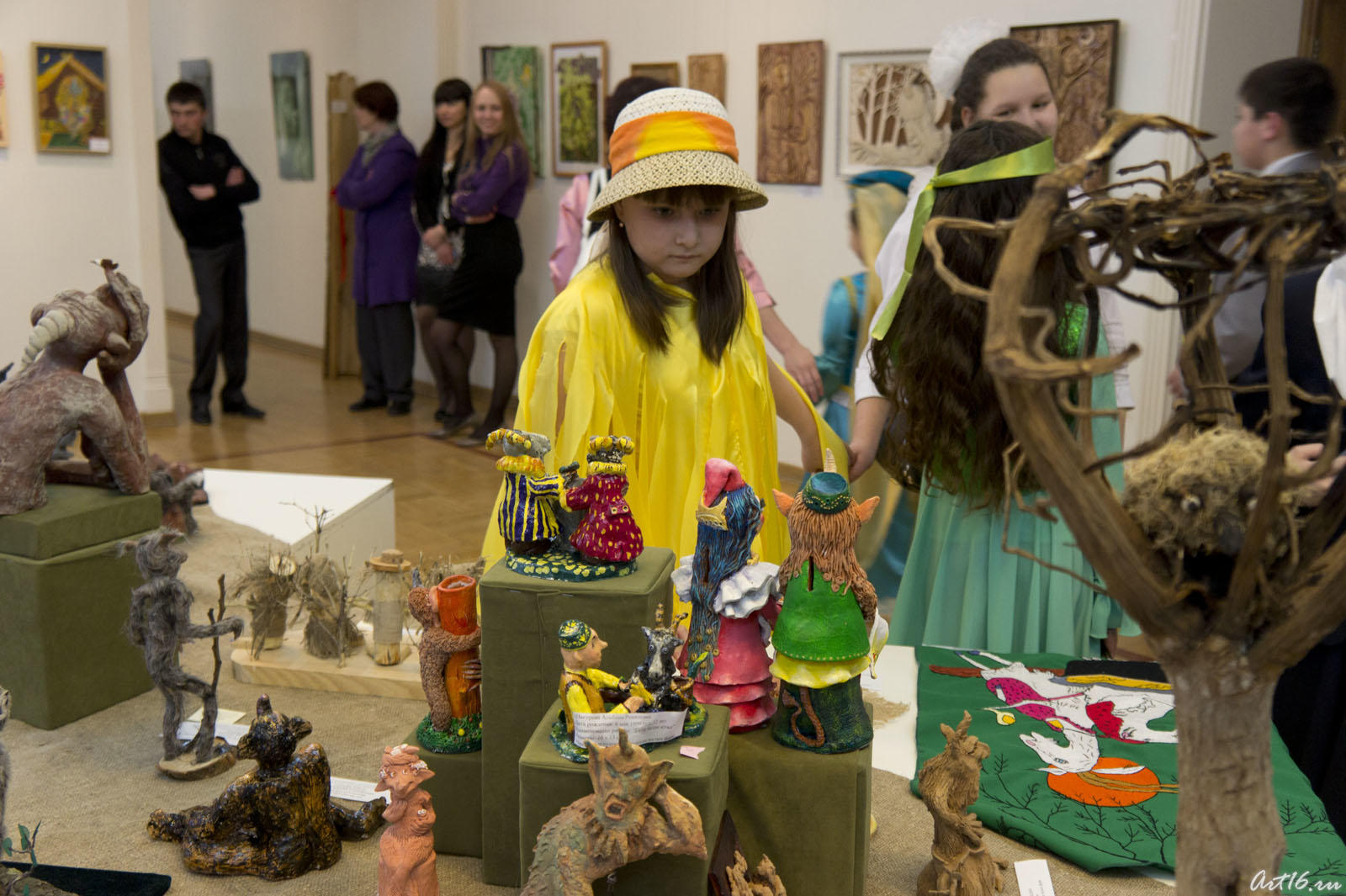 На открытии выставки ʺОбаятельный Шуралеʺ::Обаятельный Шурале