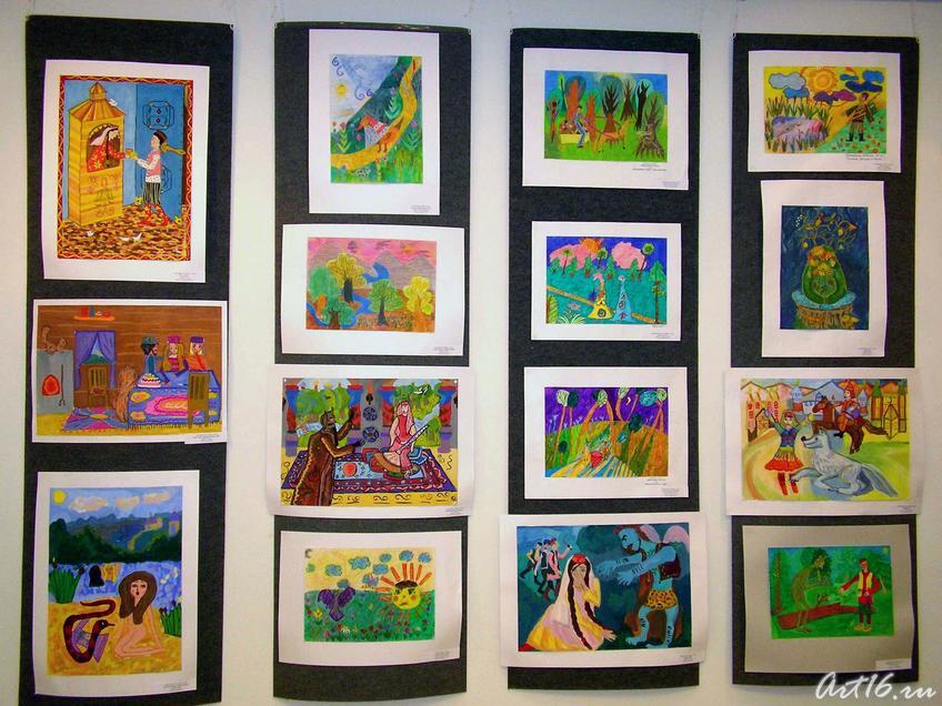 Рисунки с выставки::Дети рисуют сказки
