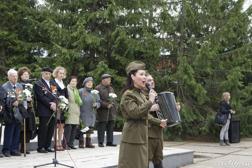 Песни военных лет