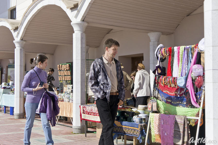 Ярмарка ремесел в Казанском кремле::«Ночь в музее», Казань, 2011г.