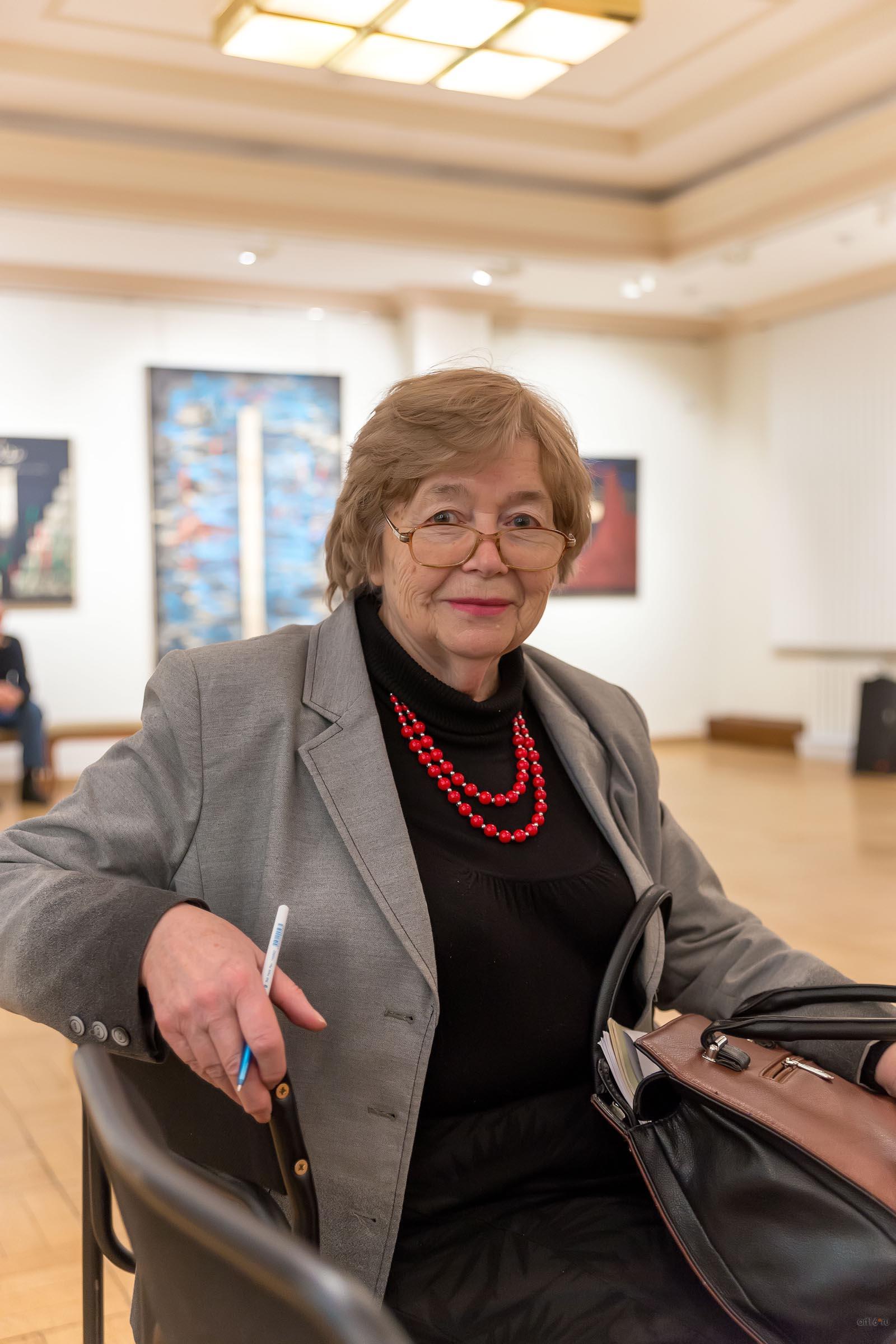 ::Выставка Василя Ханнанова «ФАЗКУРУНИ – АЗКУРКУМ» «ВСПОМНИТЕ МЕНЯ – И ВСПОМНЮ Я ВАС» 