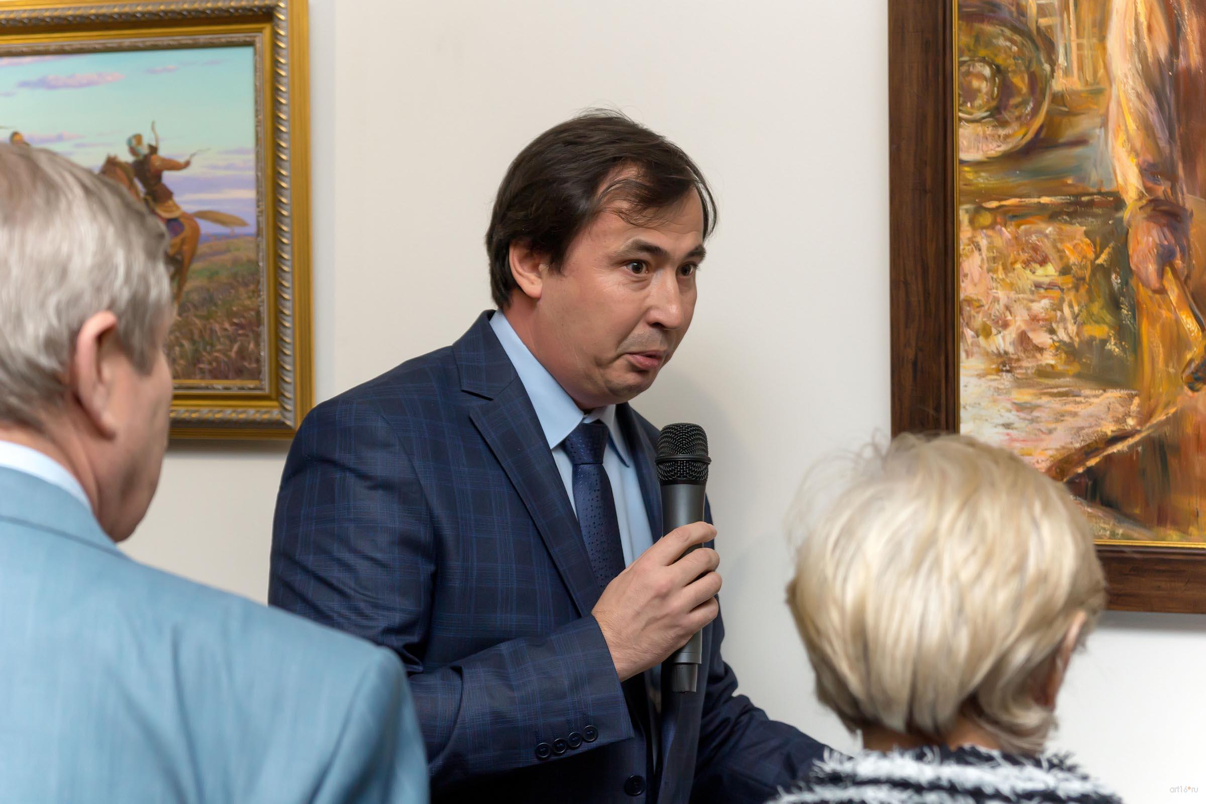 ::Выставка «Древний город Болгар и остров-град Свияжск: прошлое и настоящее»