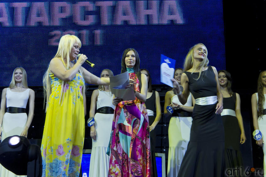 Награждение  участников конкурса красоты::«Краса Татарстана — 2011»