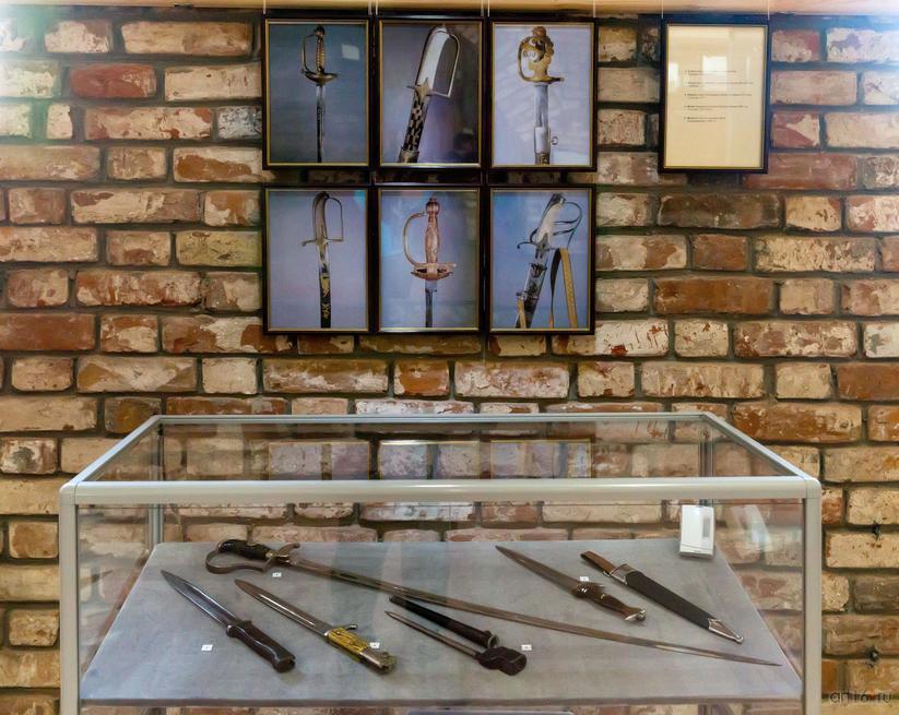 ::Выставка «Клинки и колокольчики»