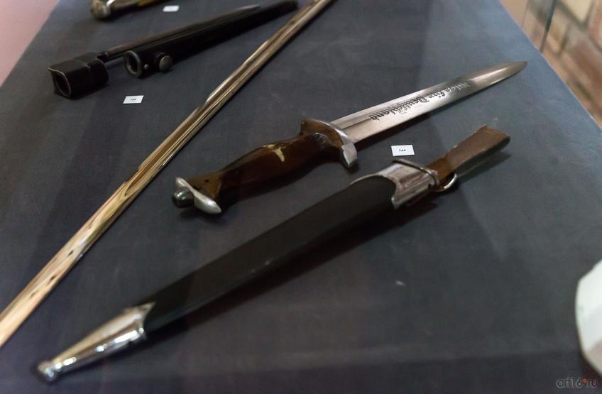 ::Выставка «Клинки и колокольчики»