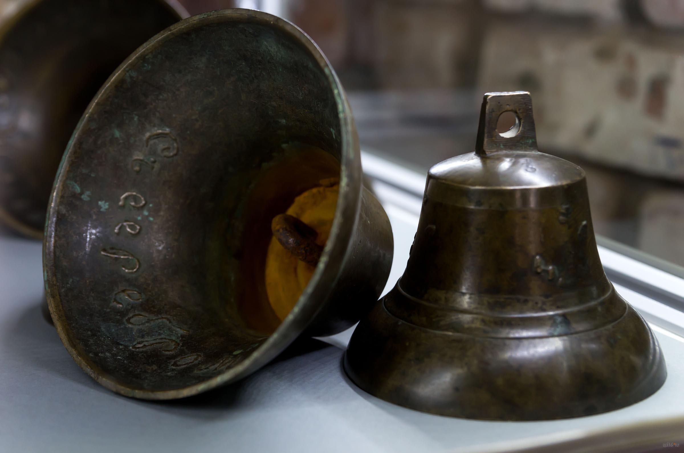 ::Выставка «Клинки и колокольчики»