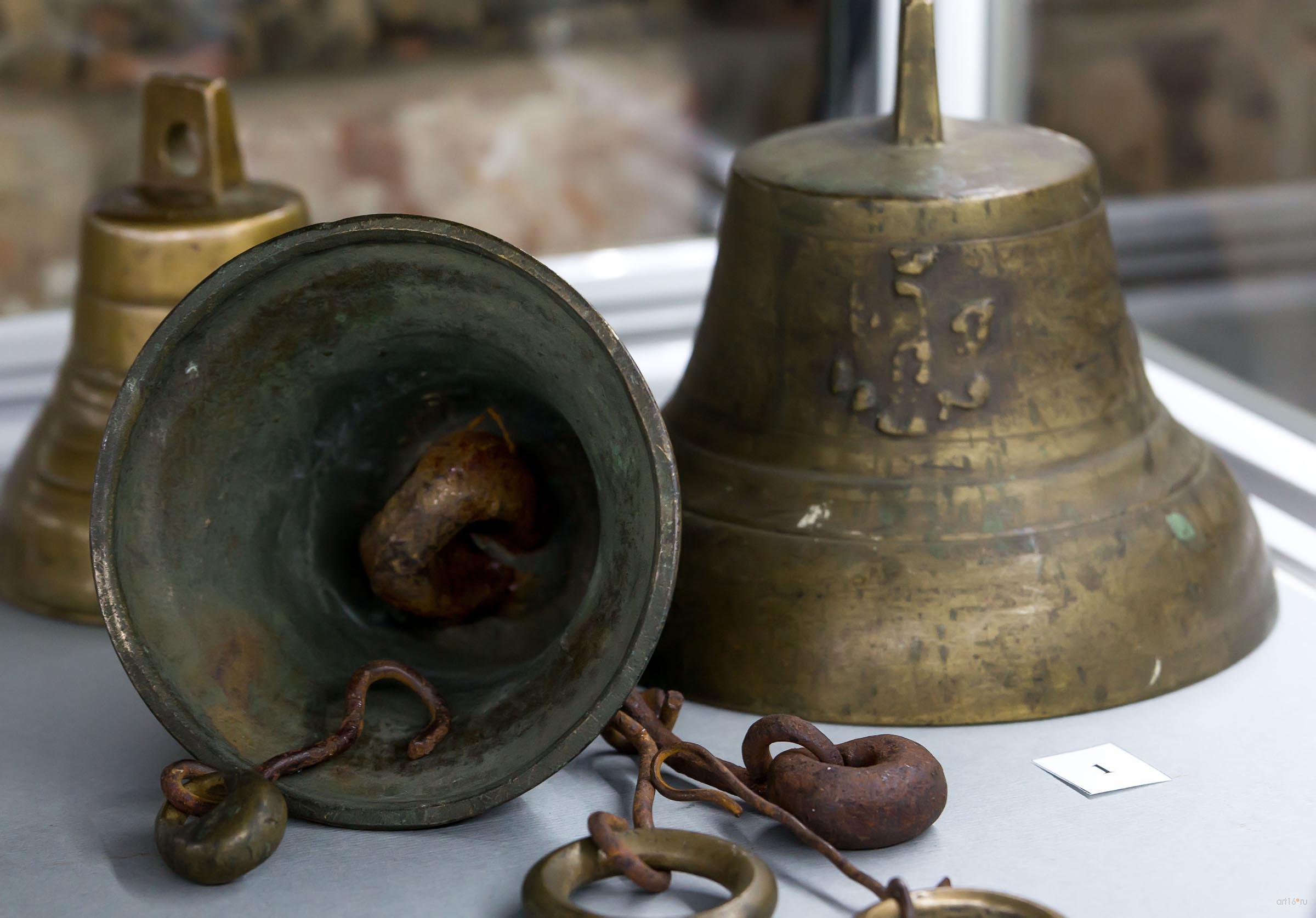 ::Выставка «Клинки и колокольчики»