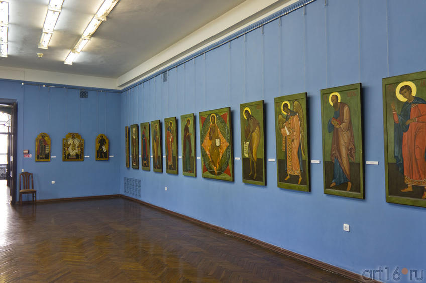 Фрагмент экспозиции выставки ʺПод сенью Святой Троицыʺ::«Под сенью Святой Троицы»