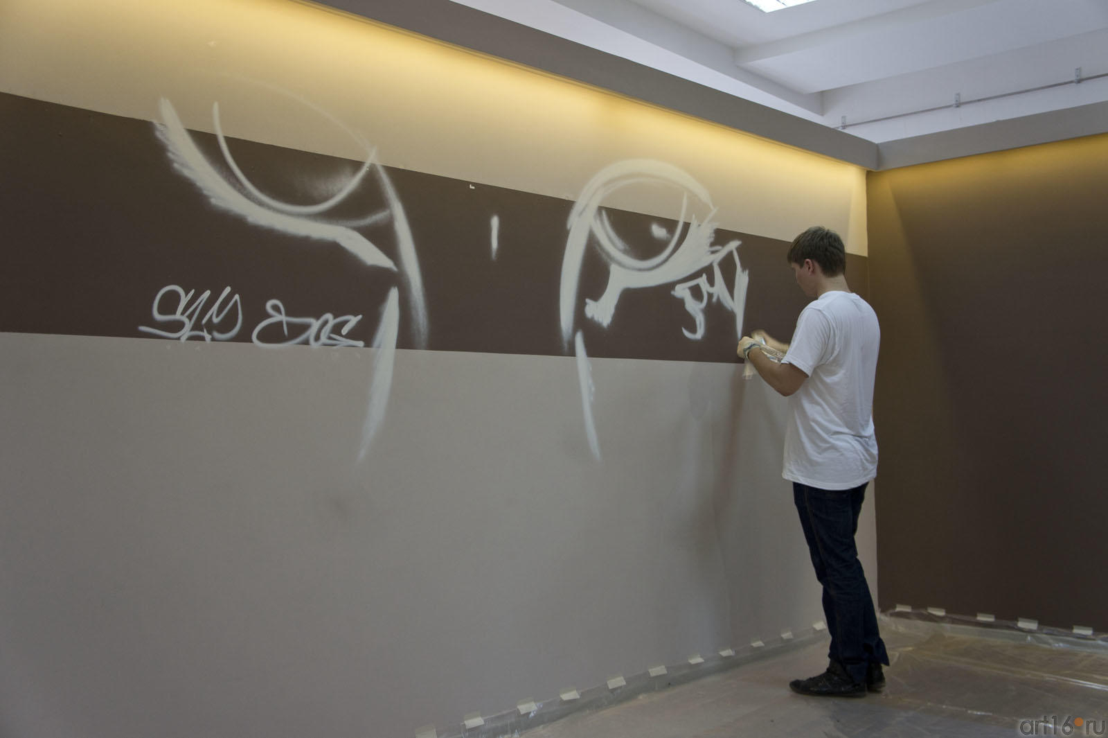 Азат SLY DOG Алеев::Граффити. Арт-акция «MANEGE Art MAUER» — 2011