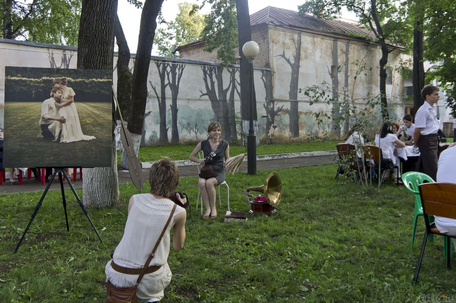 Уголок фотографа в парке усадьбы Сандецкого::Джаз в усадьбе Сандецкого, Казань, 7 июля 2011