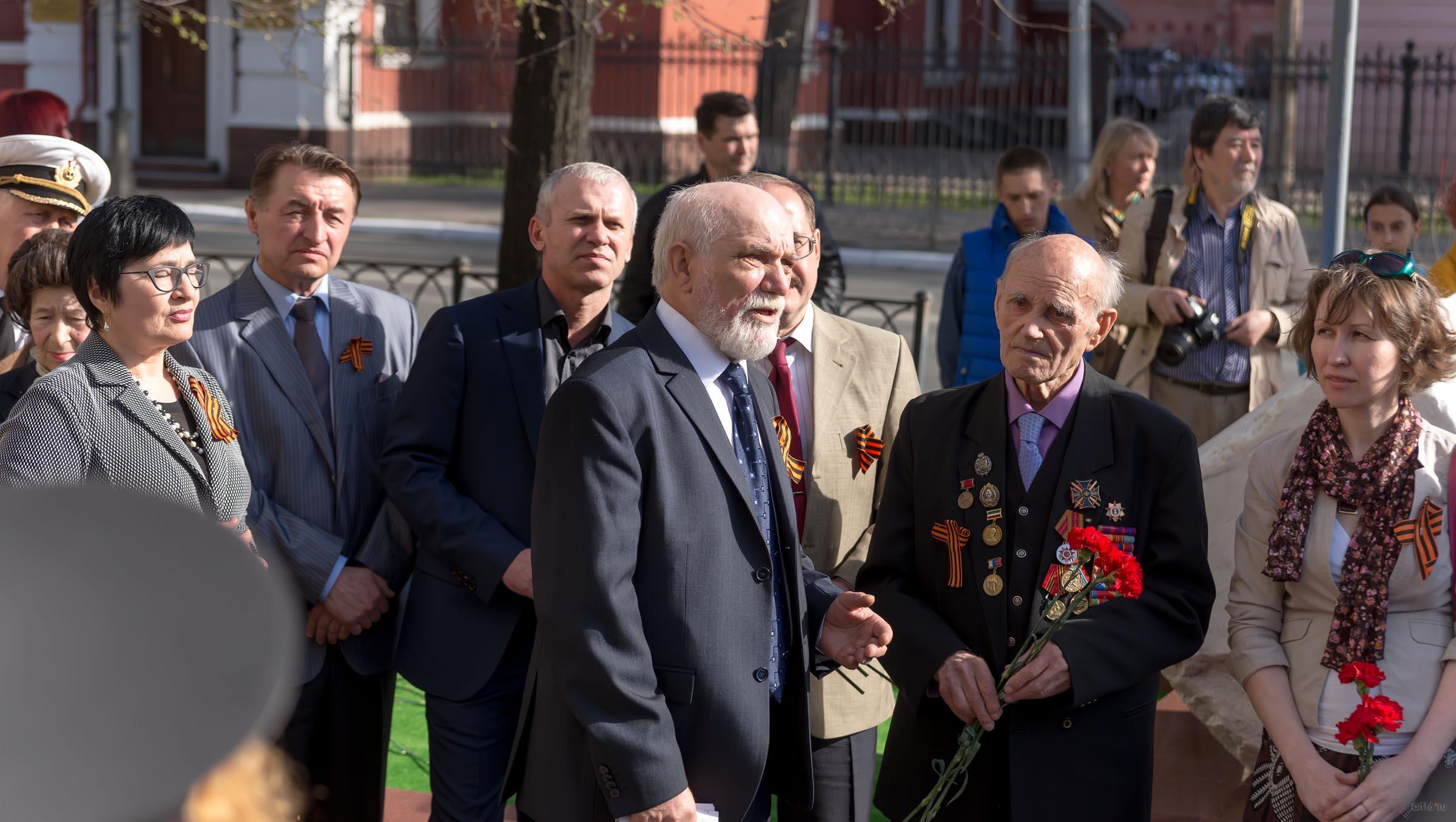 Аршинов В.П., Попов В.А.::Выставка к 70-летию Победы