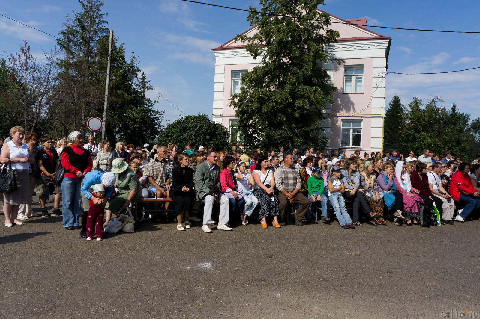 На IV фестивале колокольного звона::Спасская ярмарка в Елабуге. 19-21 августа 2011