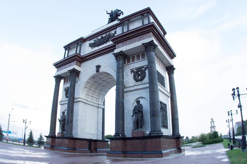 Триумфальная арка, Курск, июнь 2015::Курск, лето 2015
