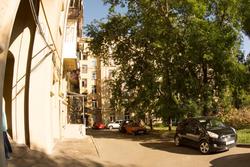 Во дворе дома 2а по ул. Кремлевской