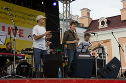 Павел Скорняков и группа Smooth Jazz Project Paolo (Россия)