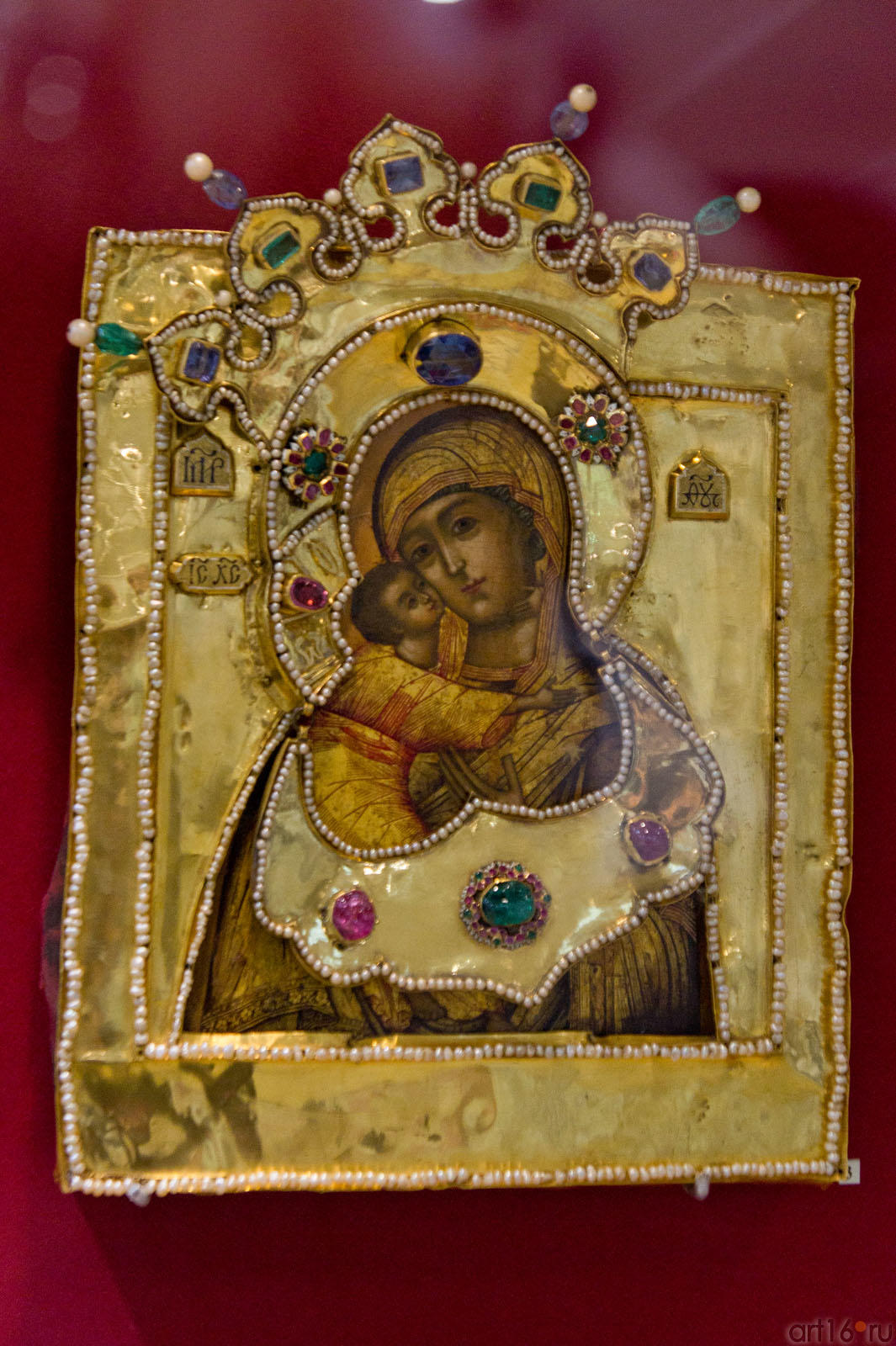 Икона ʺБогоматерь Владимирскаяʺ в окладе::«Кремль от Московского царства до последней коронации»