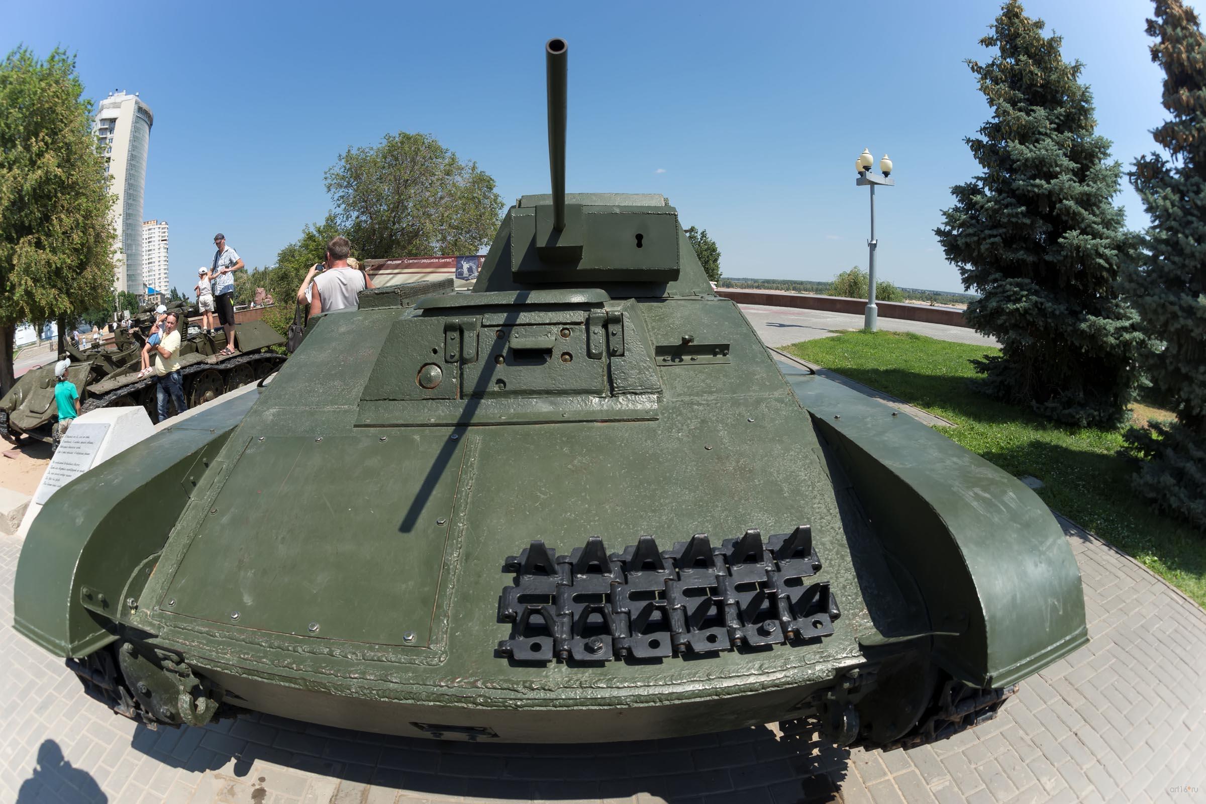 Музей военной техники под открытым небом. Музей-заповедник «Сталинградская битва»::Волгогорад. 2015