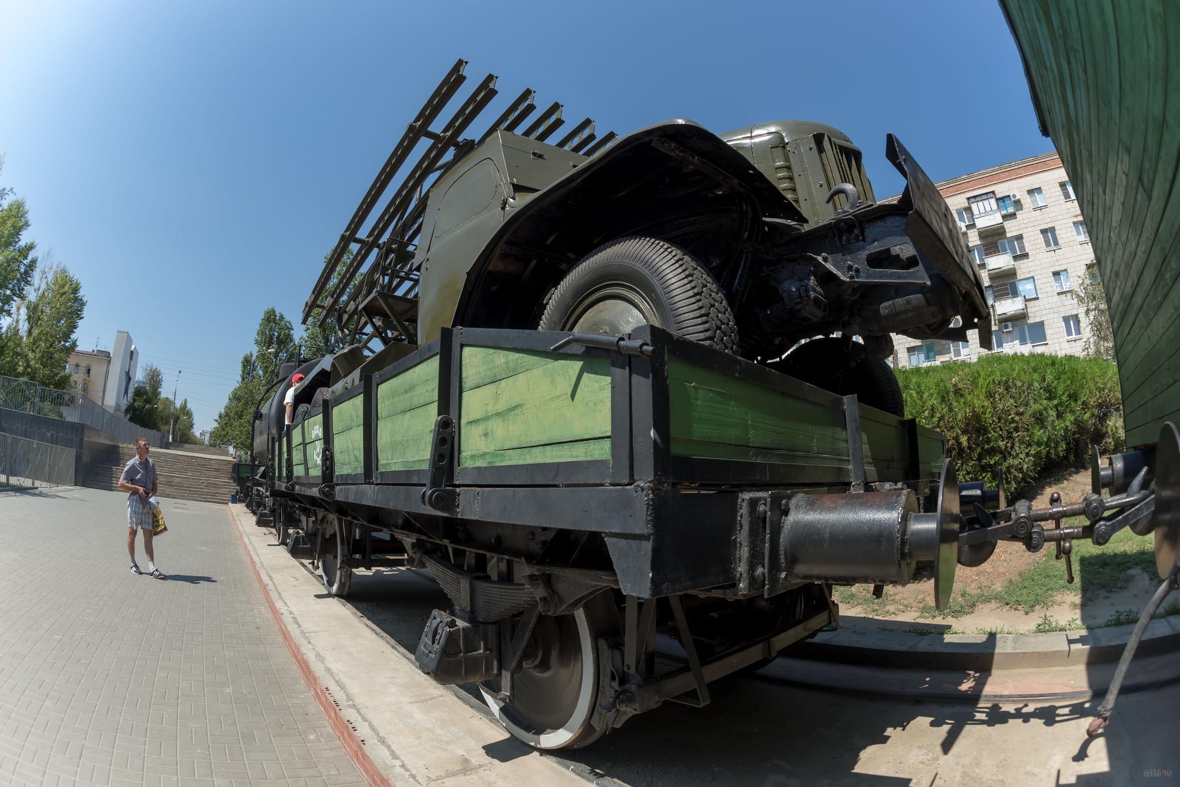 Музей военной техники под открытым небом. Музей-заповедник «Сталинградская битва»::Волгогорад. 2015