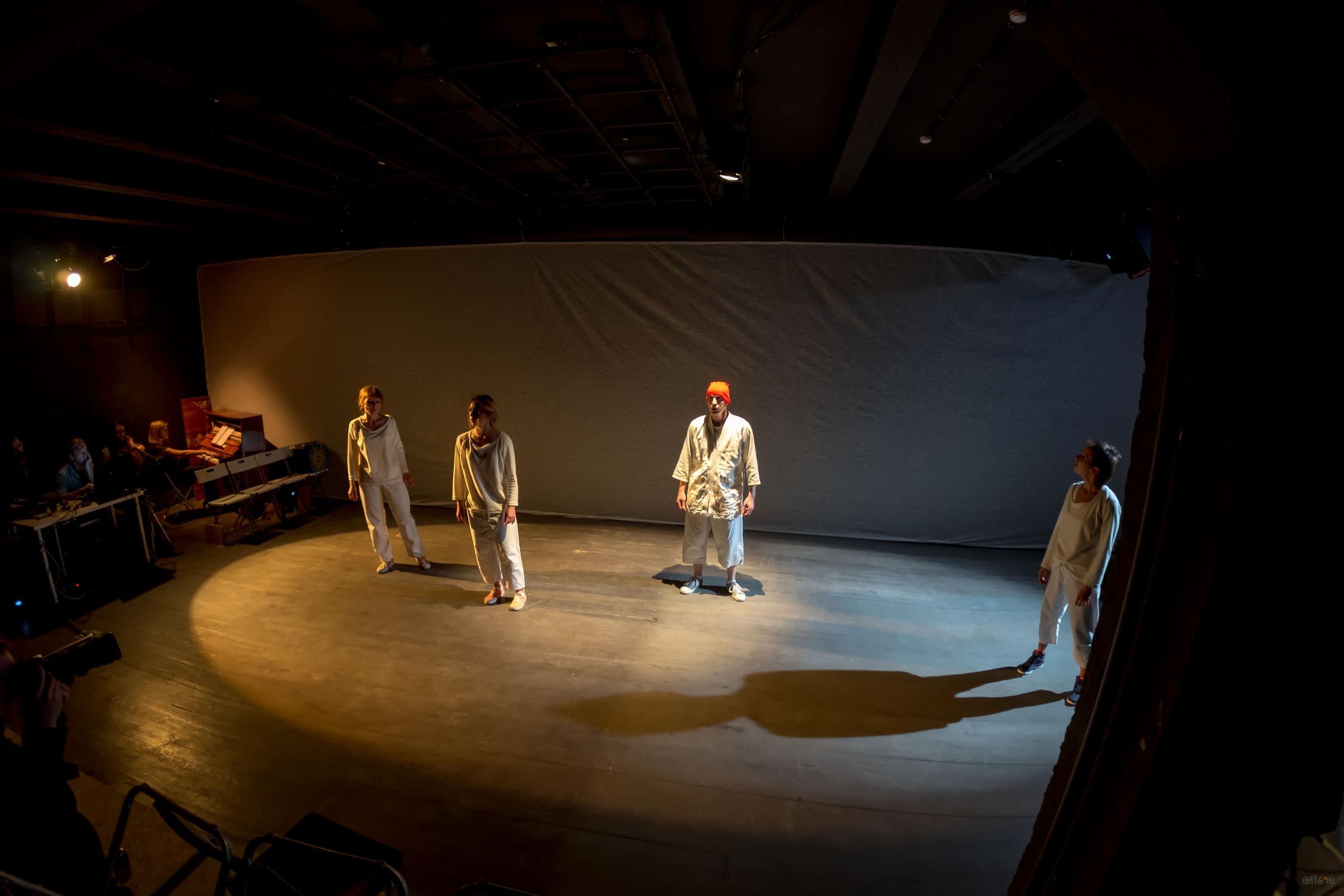 ::Адски божественная комедия