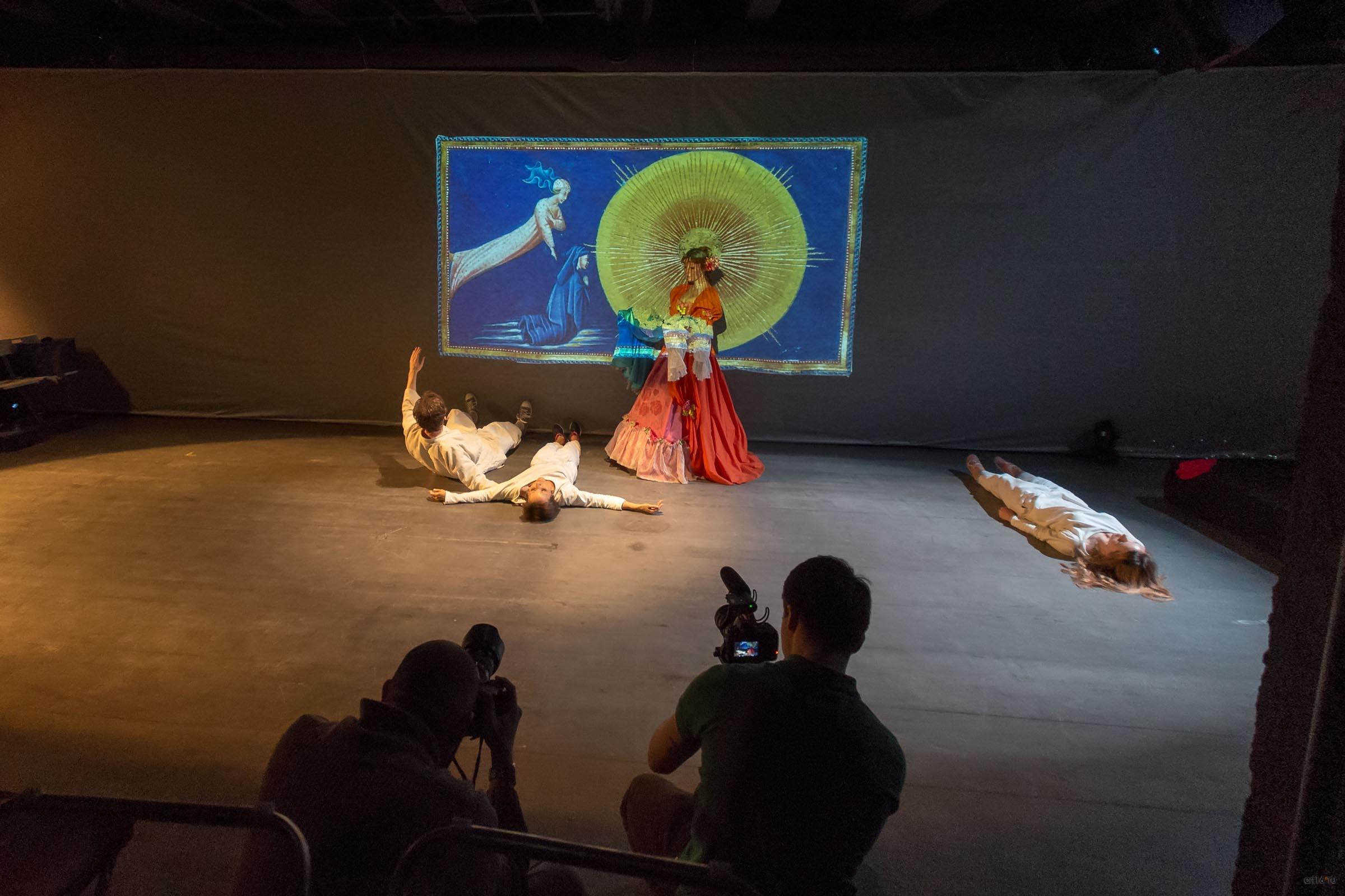 ::Адски божественная комедия