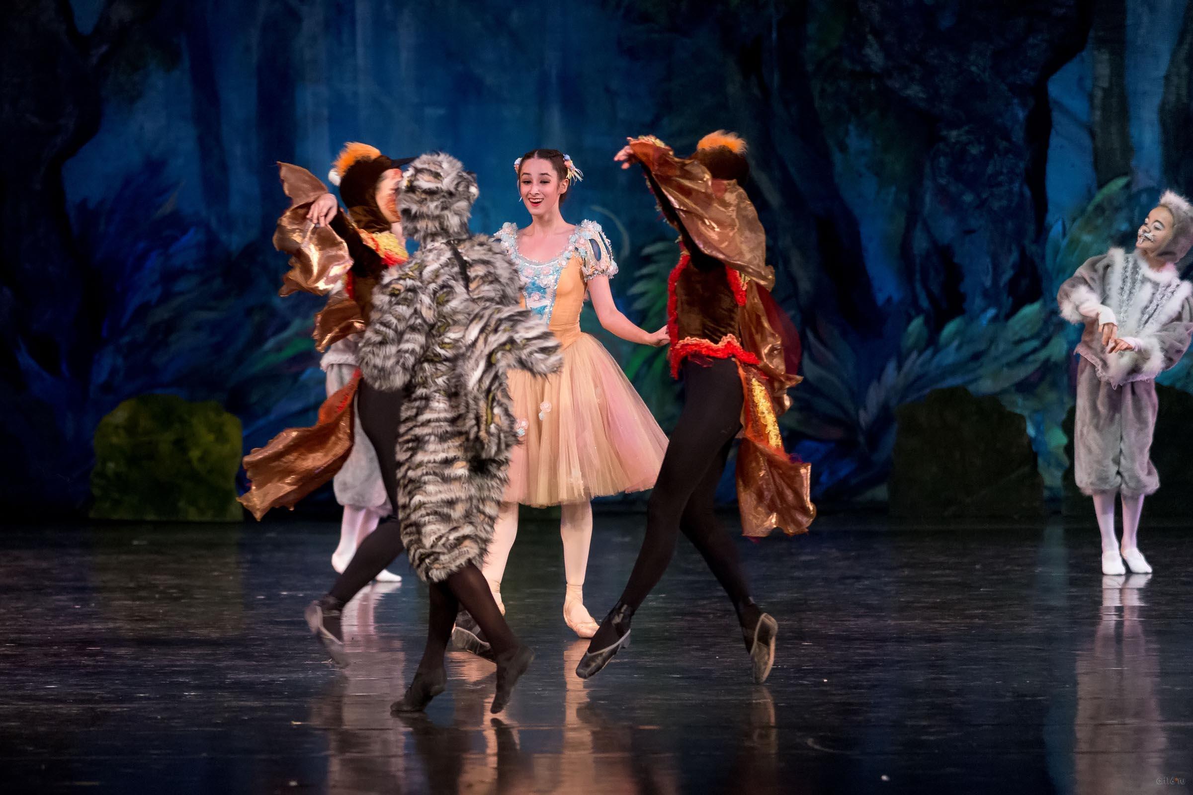 ::Белоснежка и семь гномов