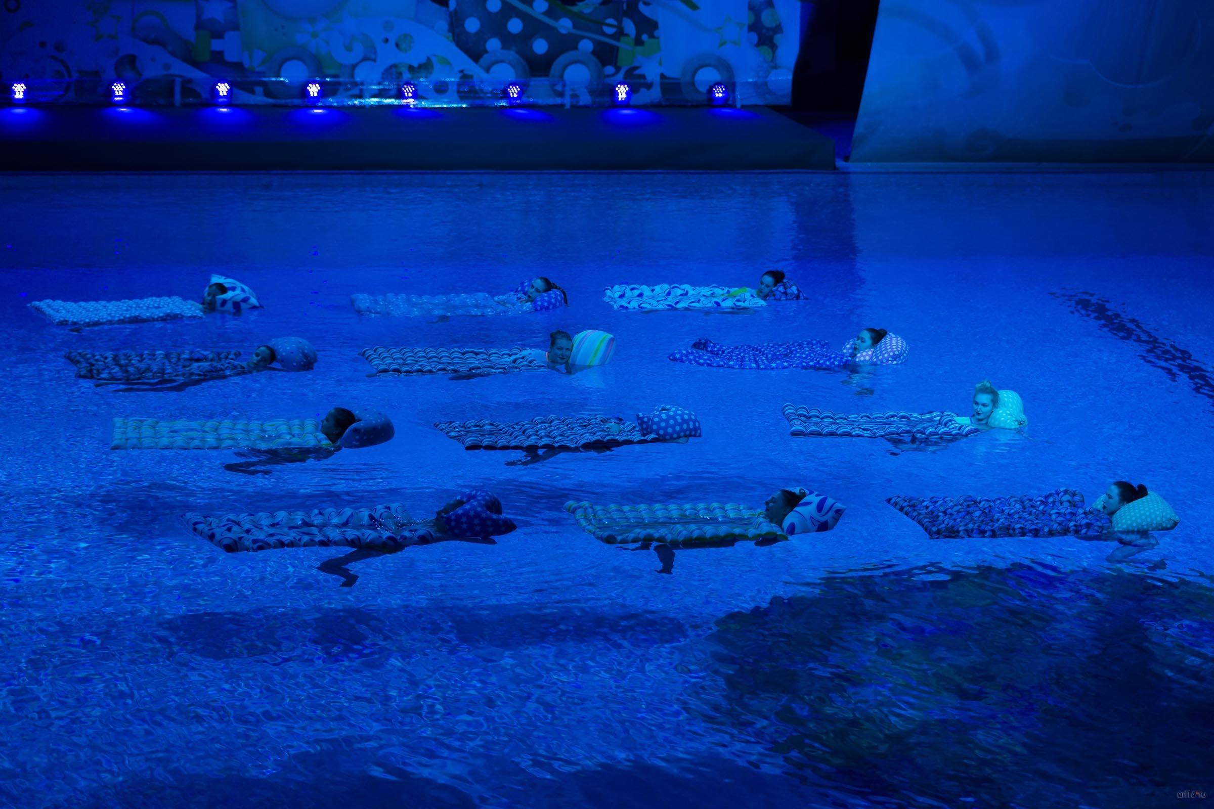 ::Водное шоу М.Киселевой «Страна снов»