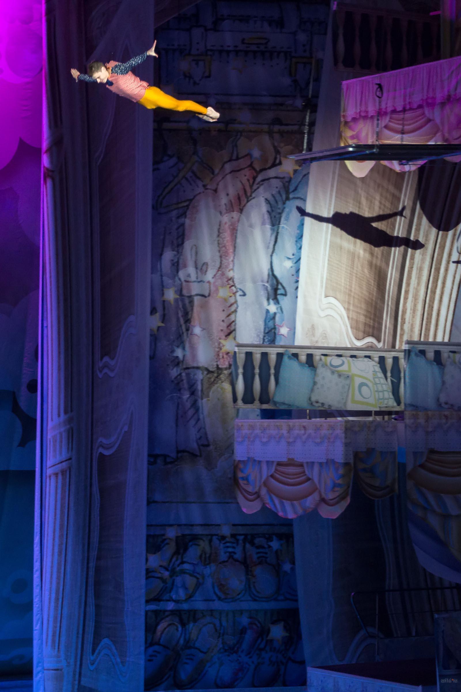 ::Водное шоу М.Киселевой «Страна снов»