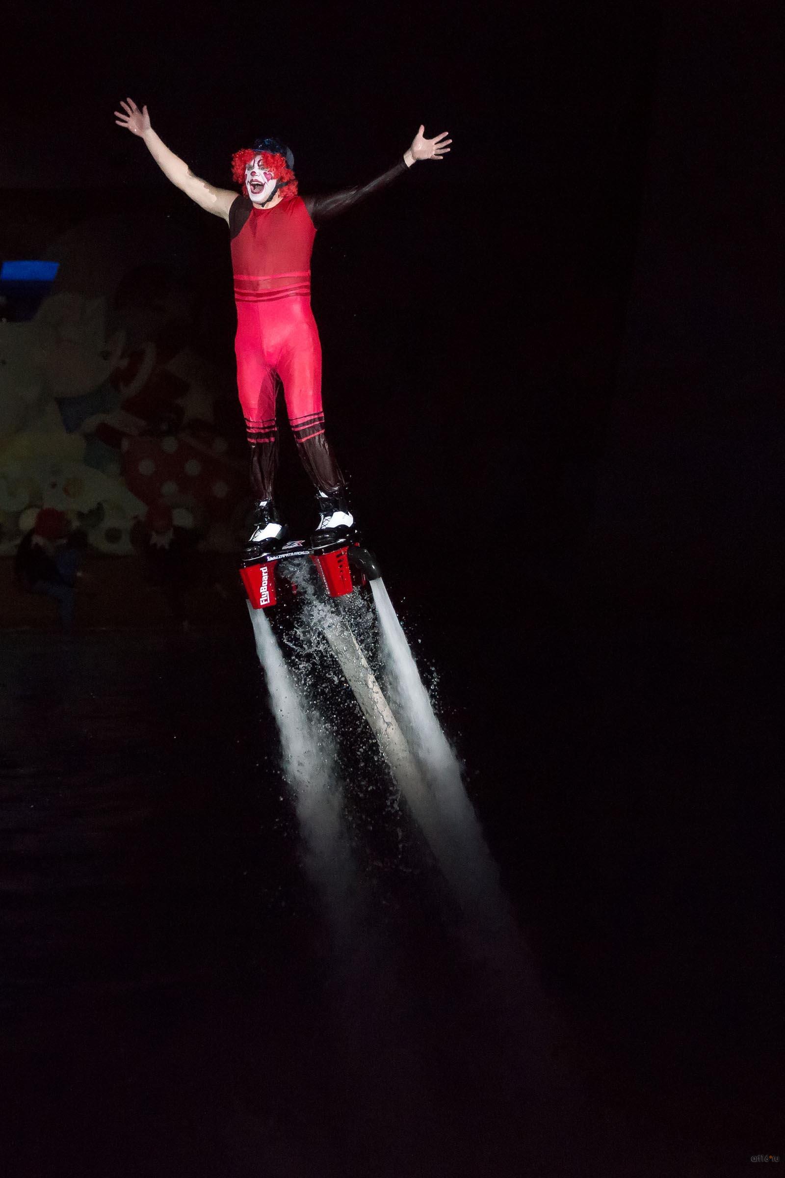 ::Водное шоу М.Киселевой «Страна снов»