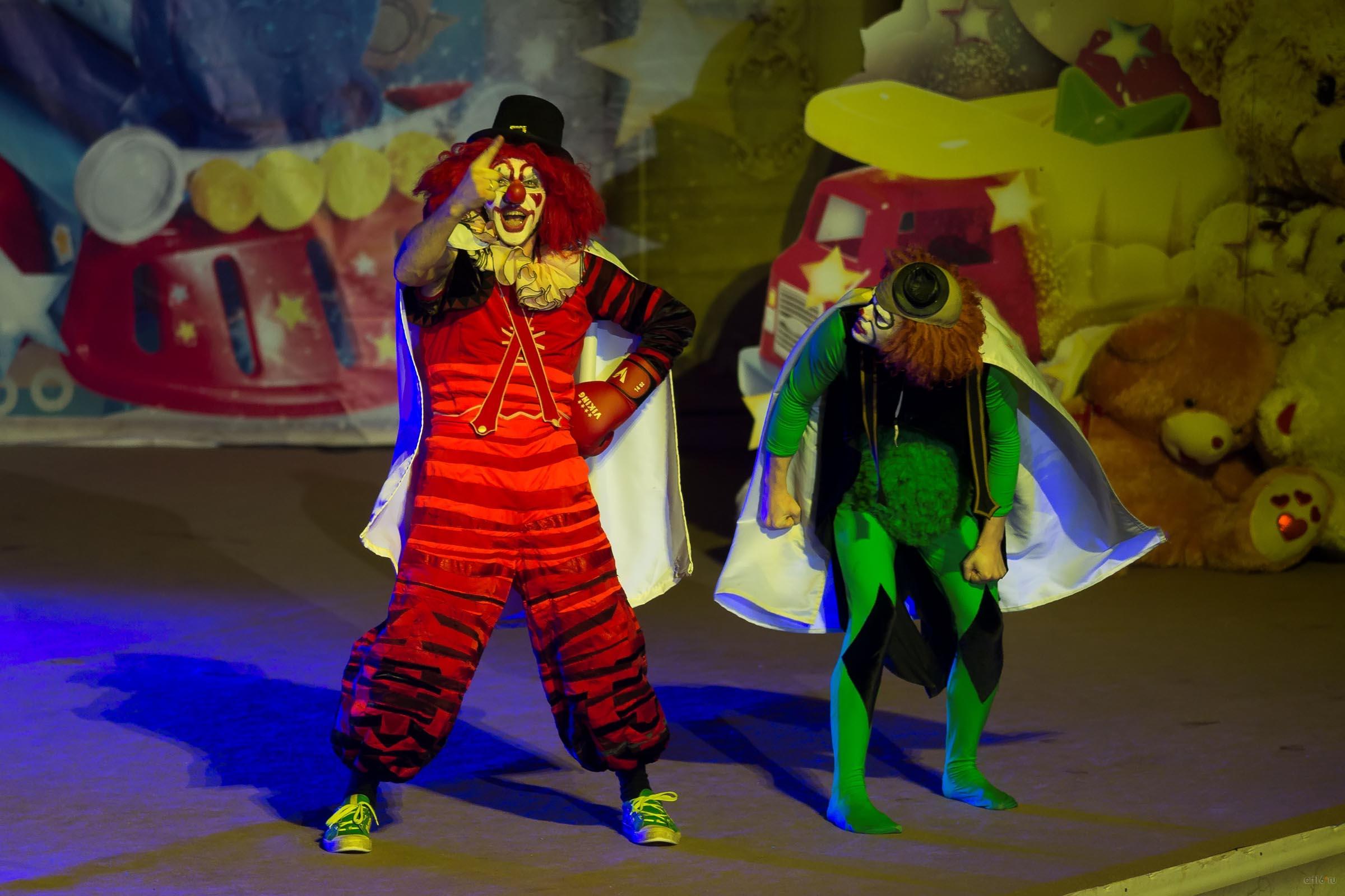 ::Водное шоу М.Киселевой «Страна снов»